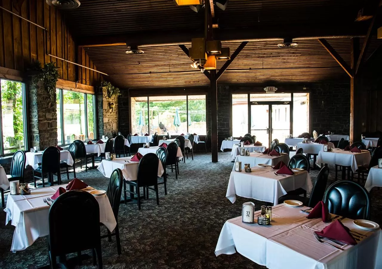 Restaurant/Places to Eat in Pocono Palace Resort