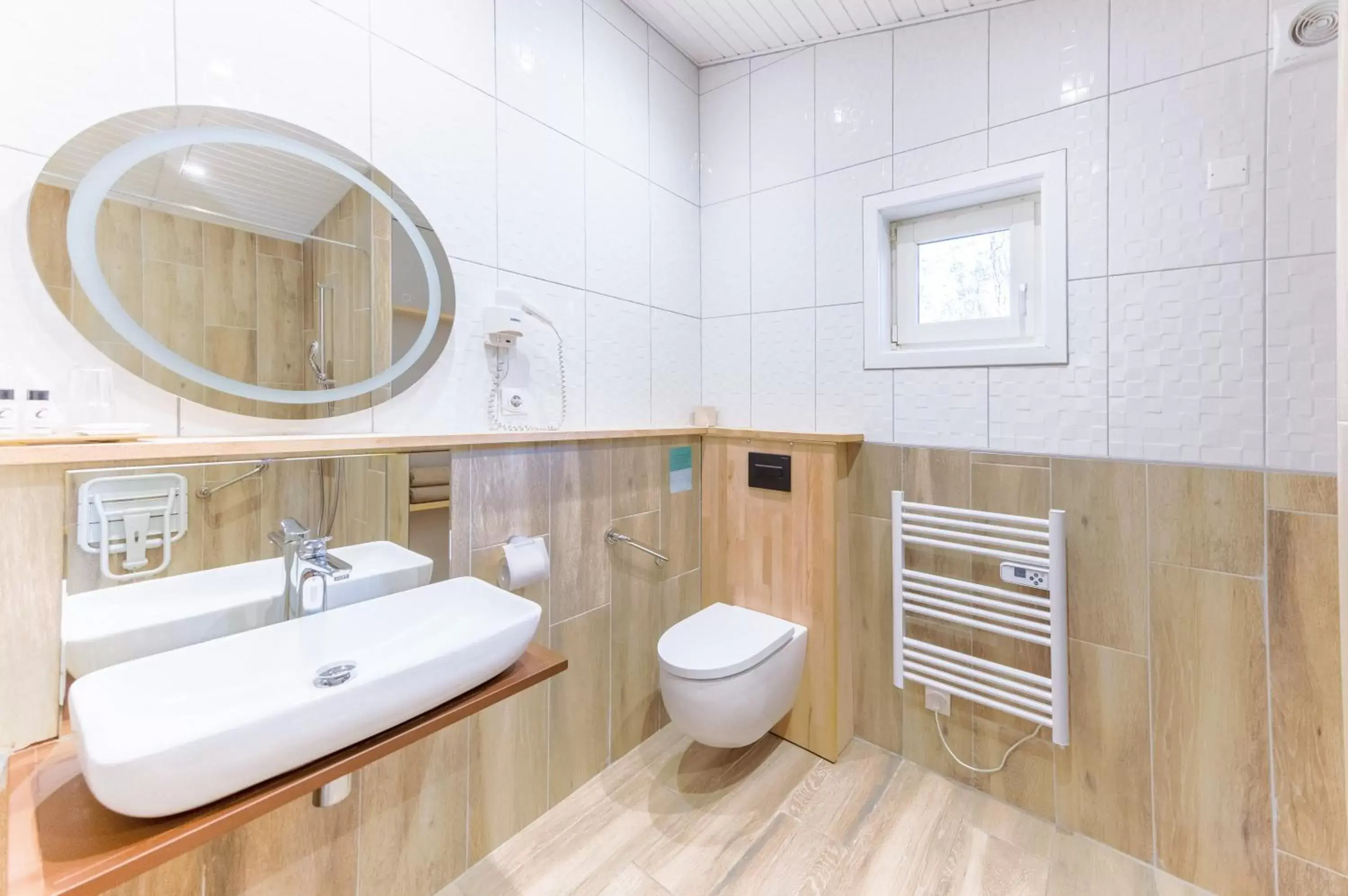 Suite in La Villa Vicha, The Originals Relais Suite in La Villa Vicha, The Originals Relais