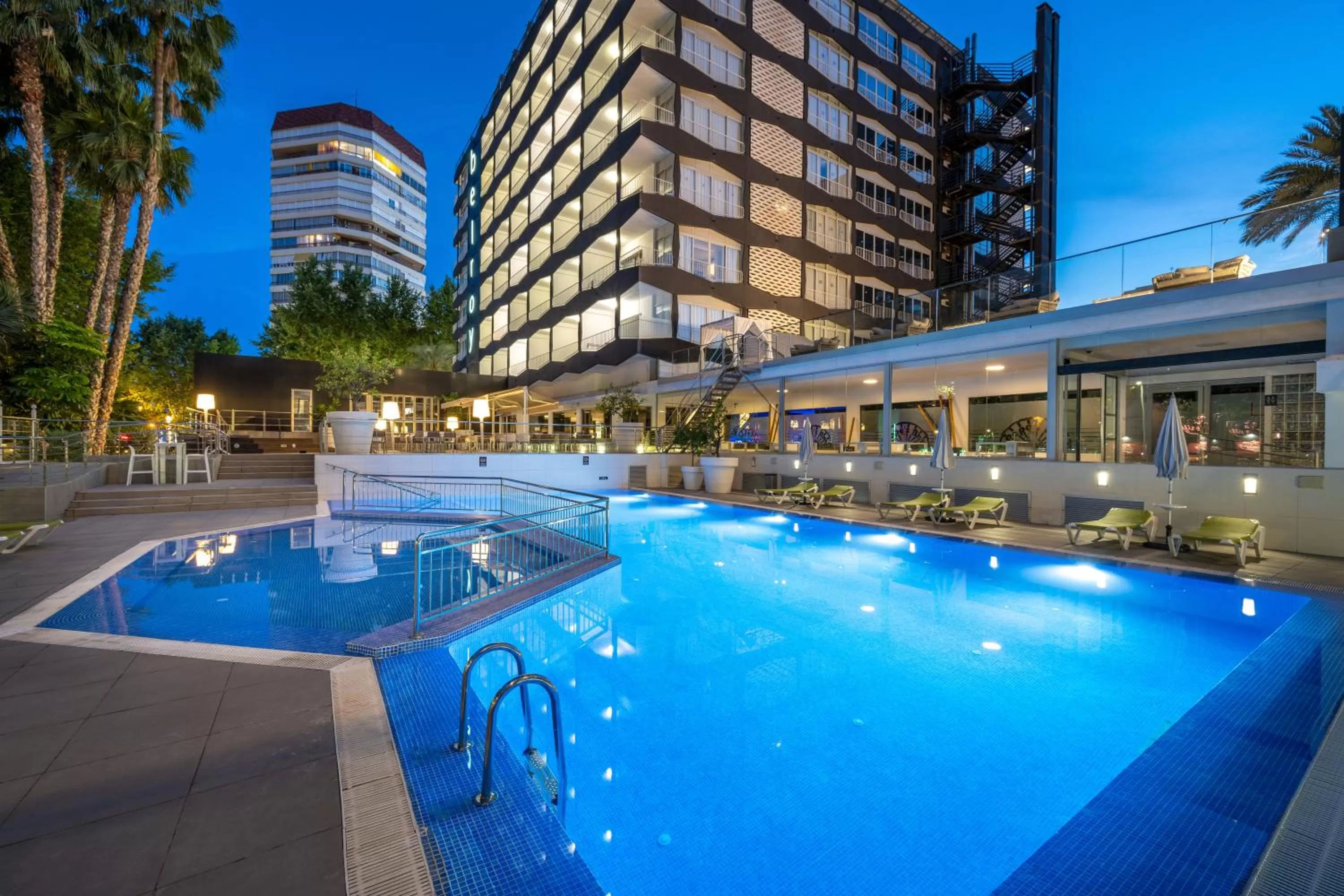 Swimming pool in Climia Belroy 4 Sup