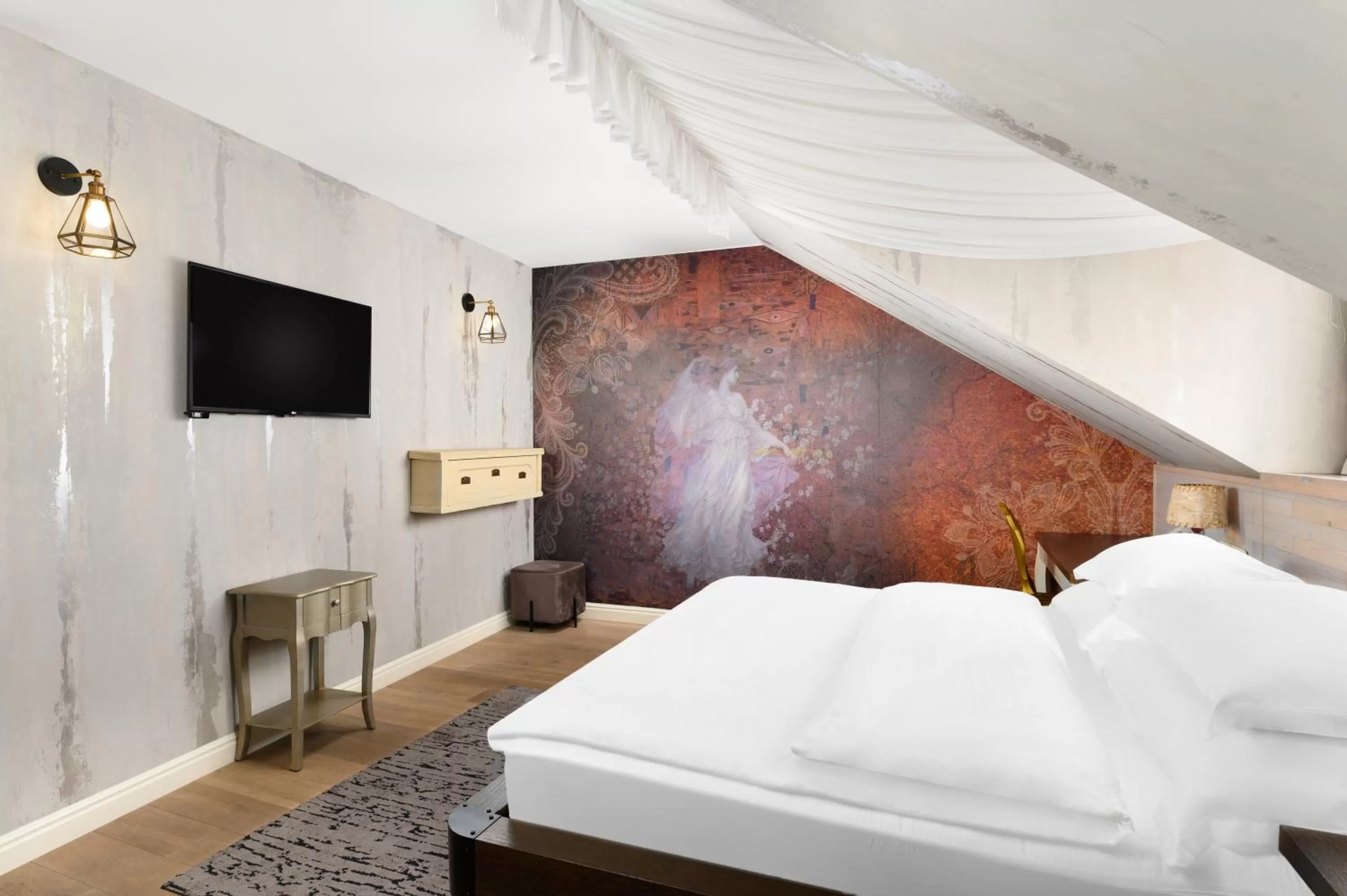 Photo of the whole room, Bed in Maison Bistro & Hotel