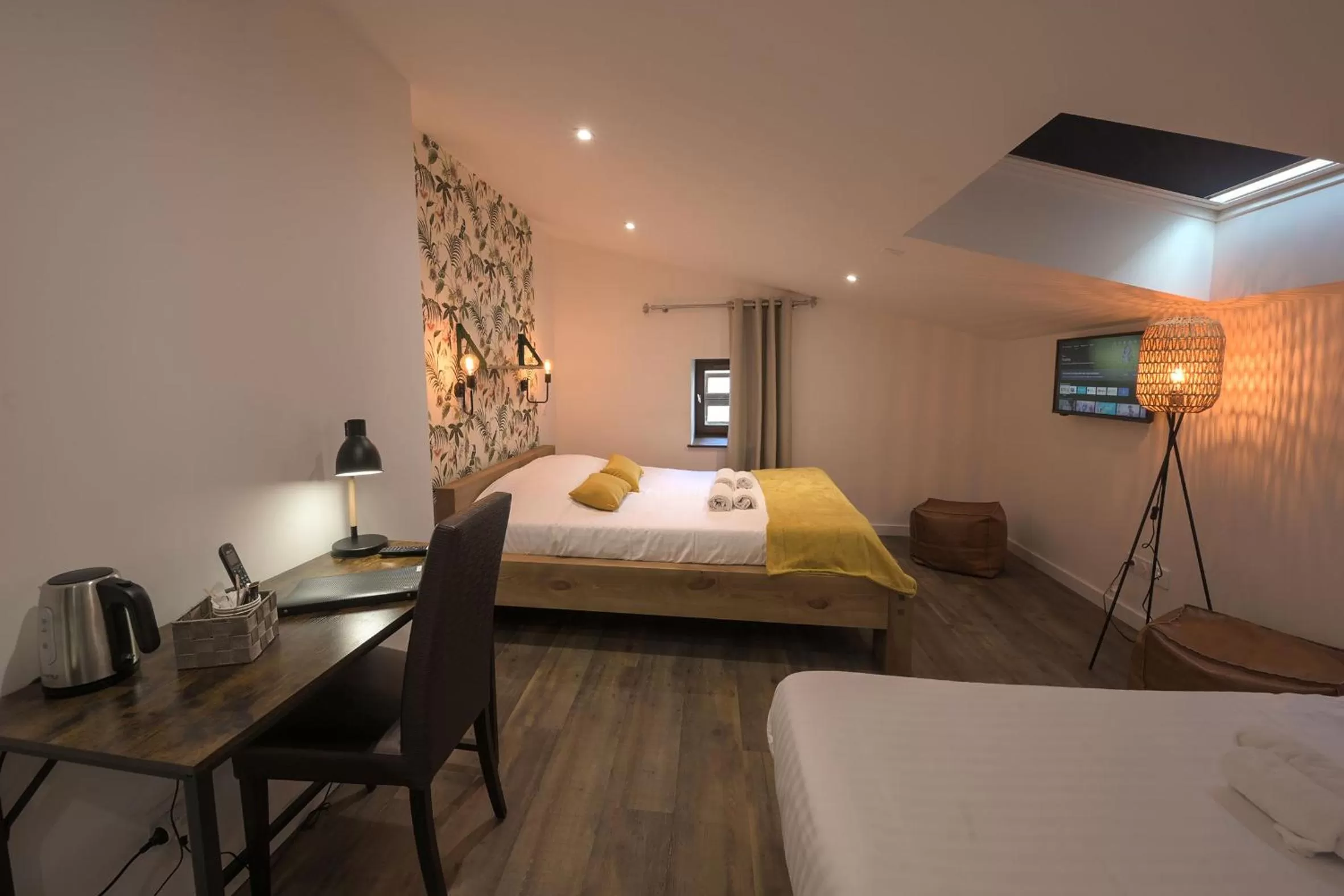 Bed in Hotel De La Croisée