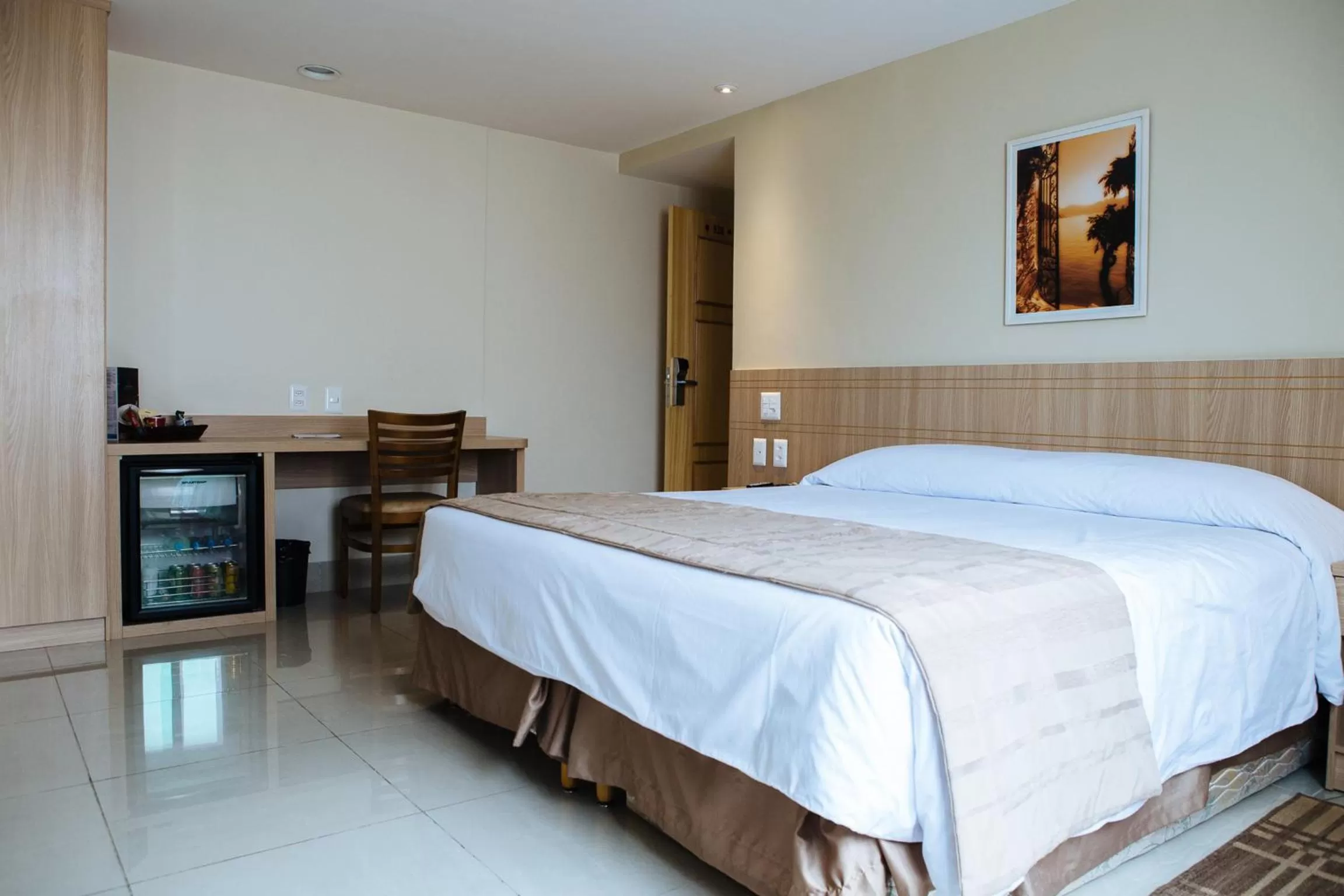 Bedroom, Bed in Elegance Praia Hotel