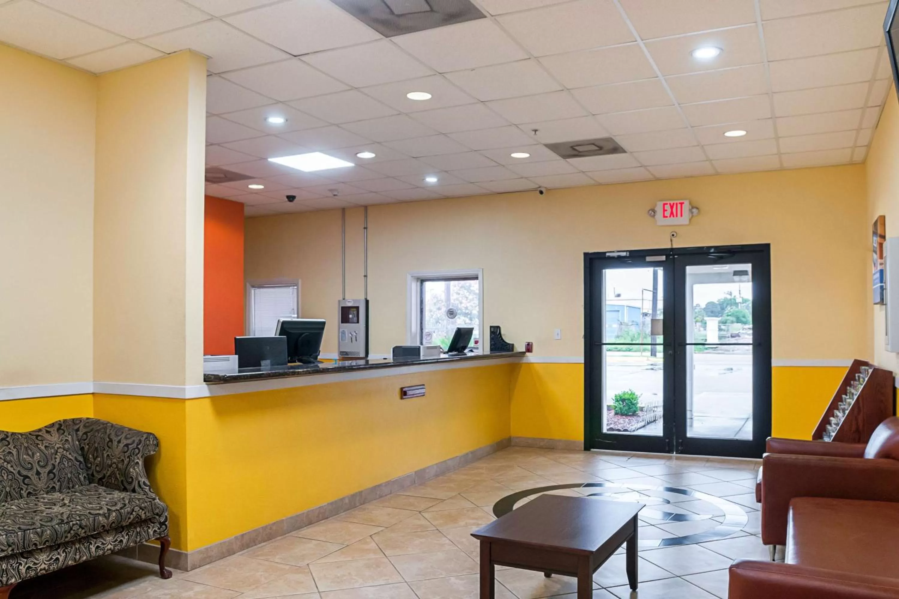Lobby or reception in Motel 6-New Orleans, LA - Near Downtown