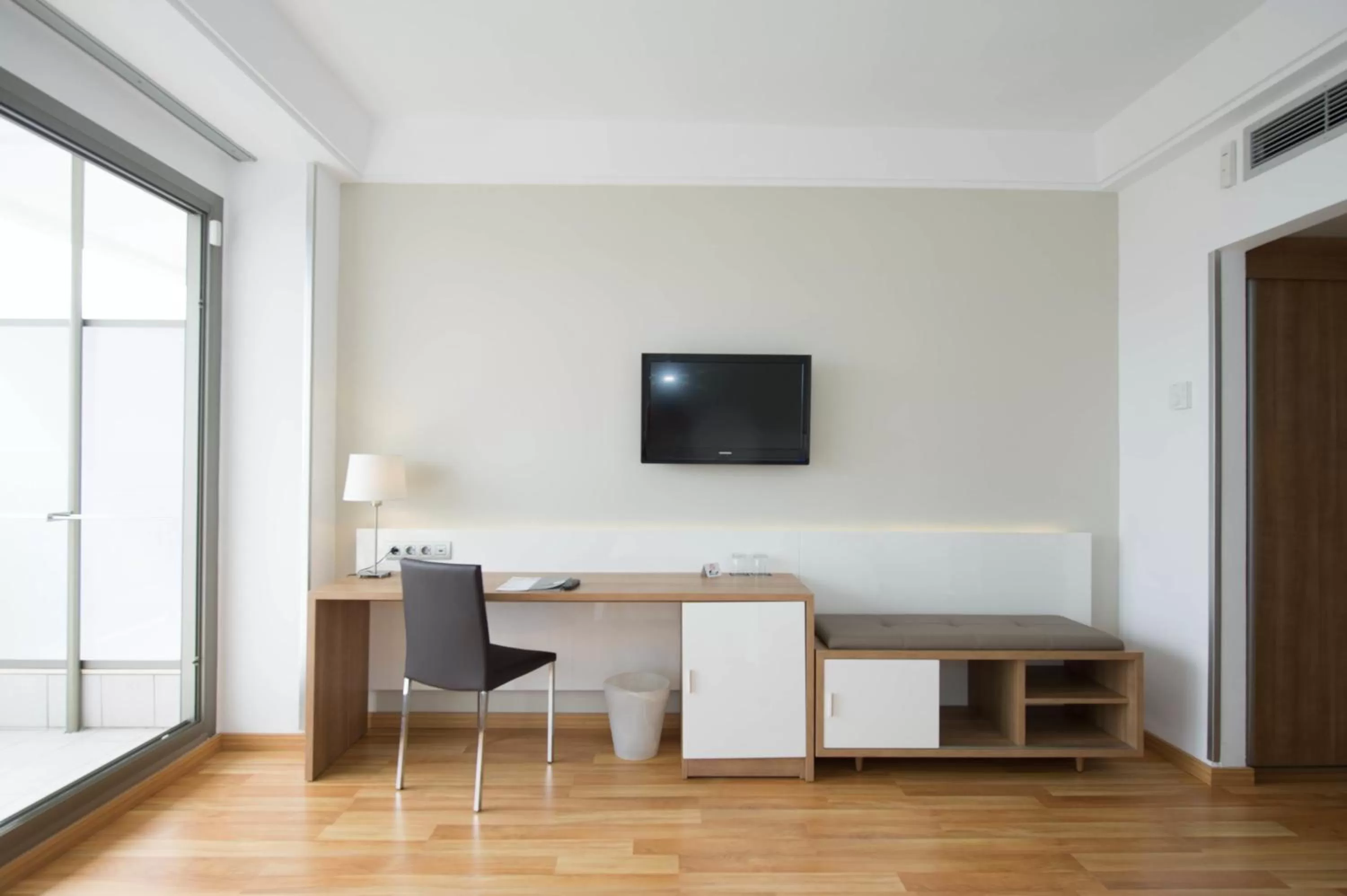 TV and multimedia in RH Bayren Hotel & Spa 4* Sup