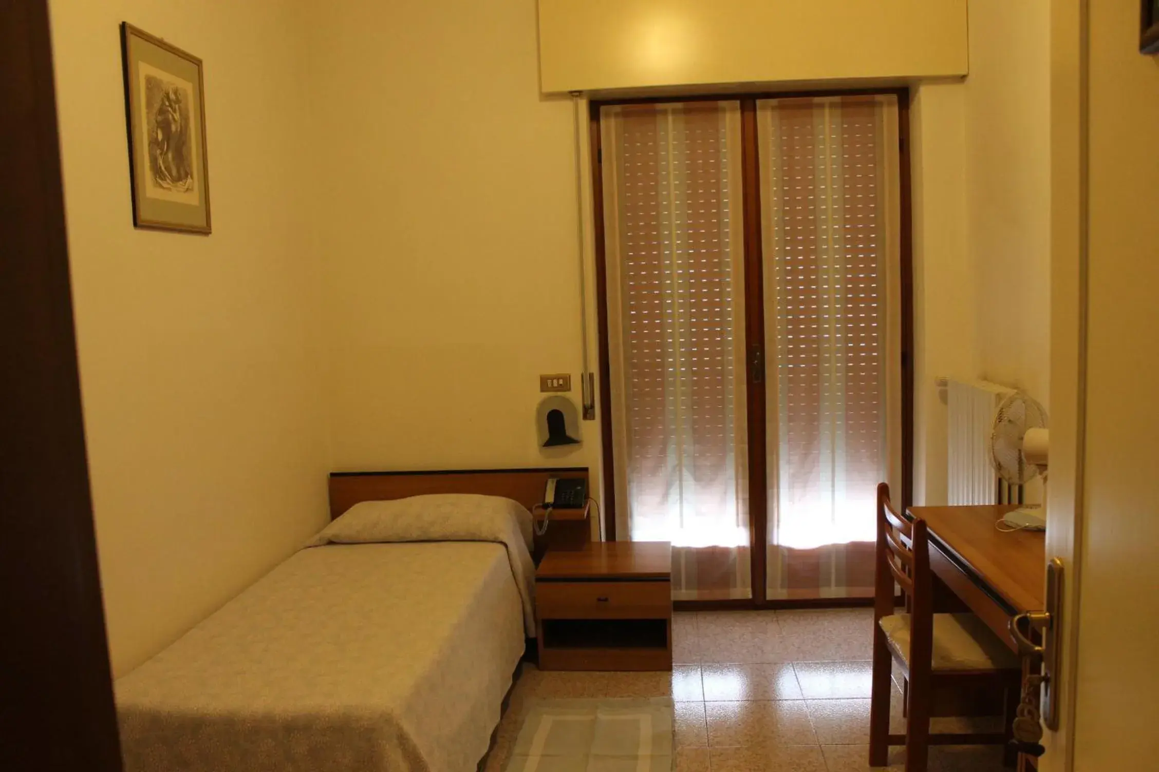 Standard Single Room in Hotel O'Scugnizzo 2 Standard Single Room in Hotel O'Scugnizzo 2