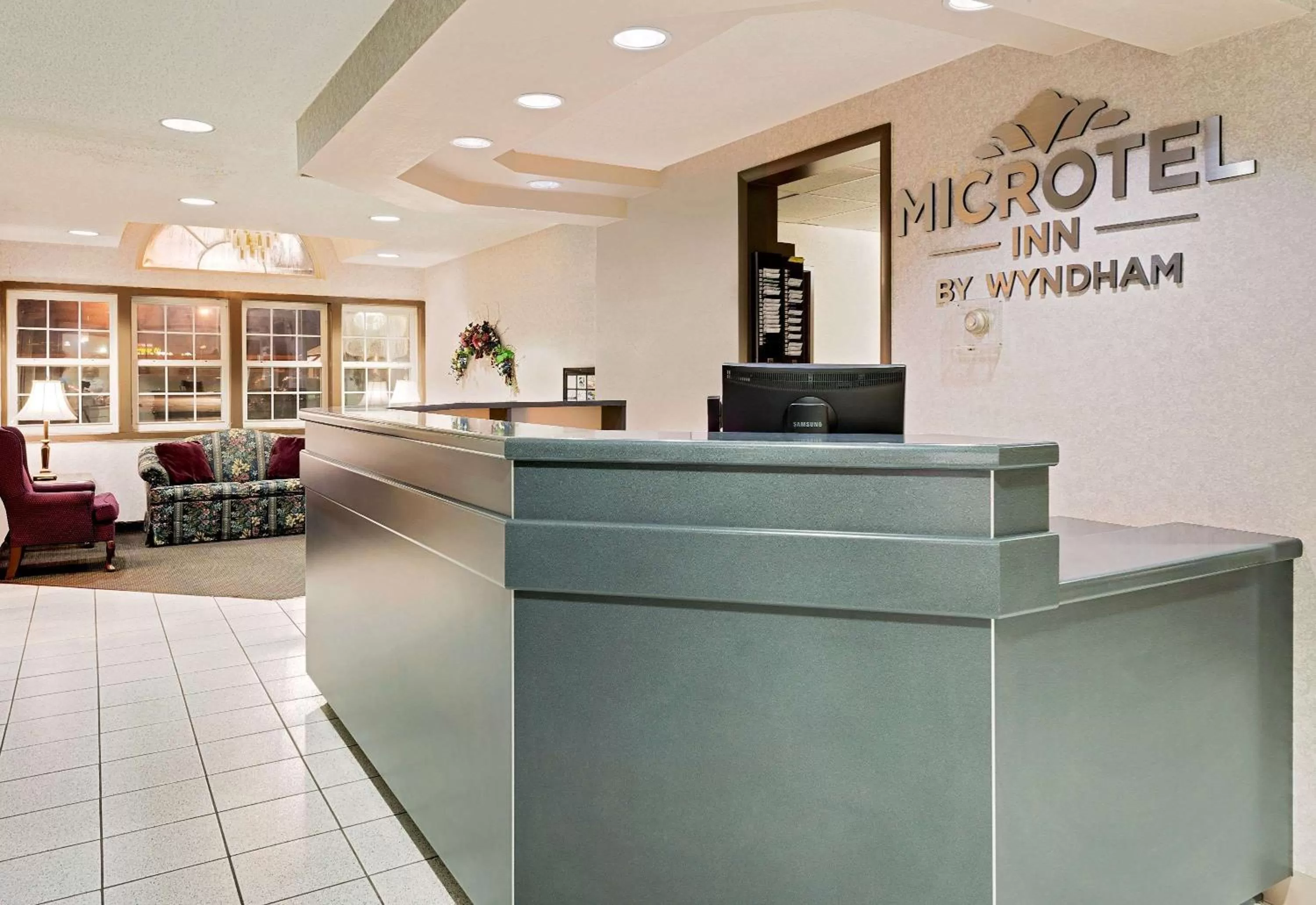 Lobby or reception in Microtel Inn & Suites by Wyndham Joplin