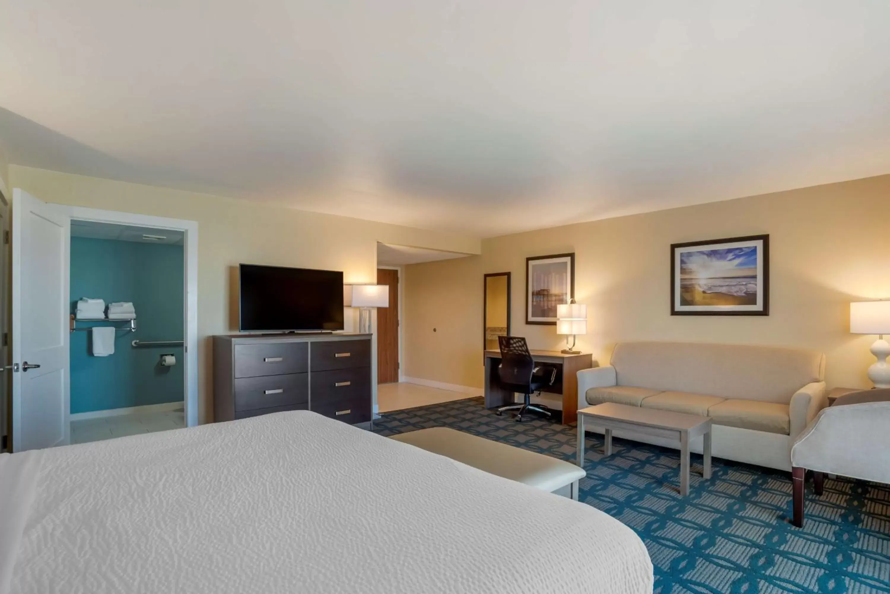 King Room with Walk-in Shower - Disability Access in Best Western Plus Ocean City King Room with Walk-in Shower - Disability Access in Best Western Plus Ocean City