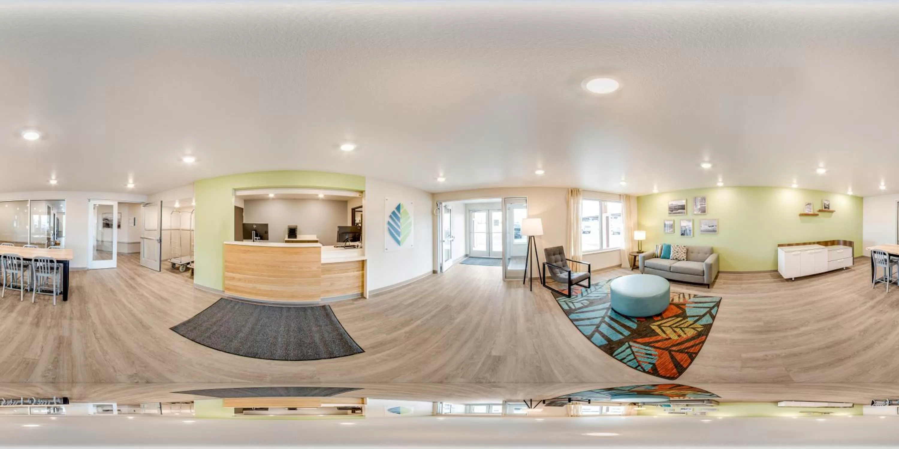Lobby or reception, Bed in WoodSpring Suites Broomfield-Westminster