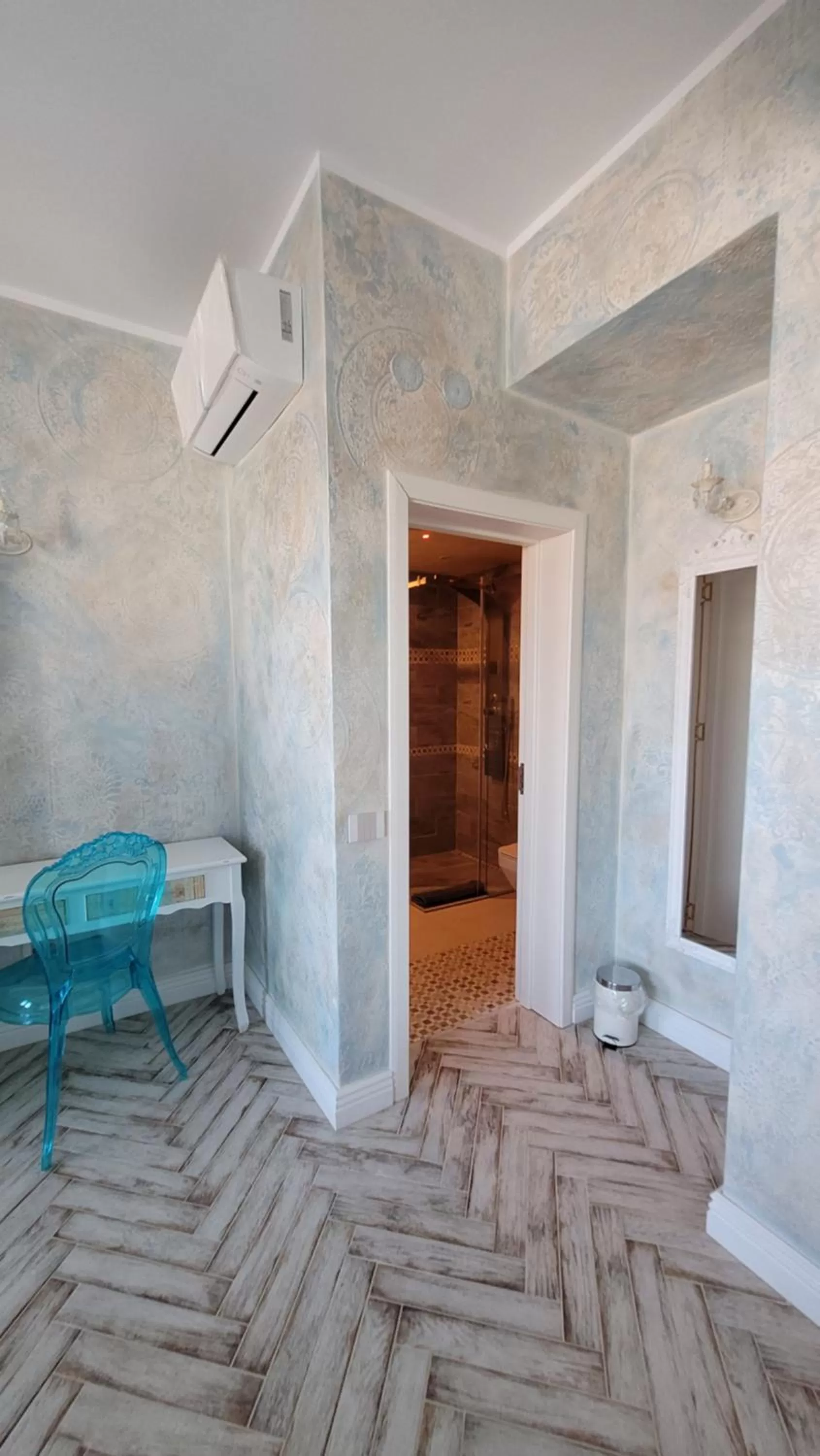 Decorative detail in Terrace Suites Iasi