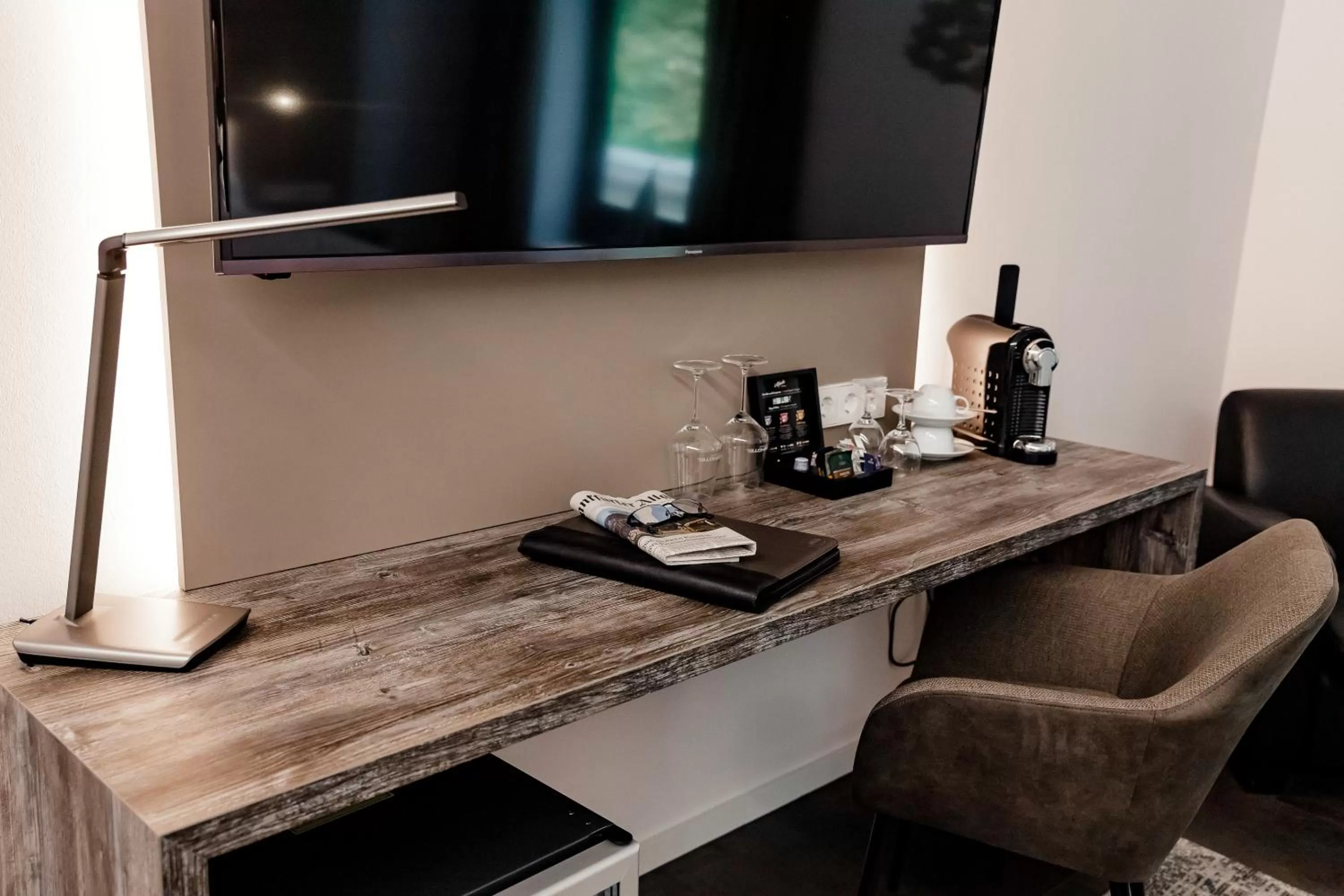 Coffee/tea facilities in Seehotel am Tankumsee