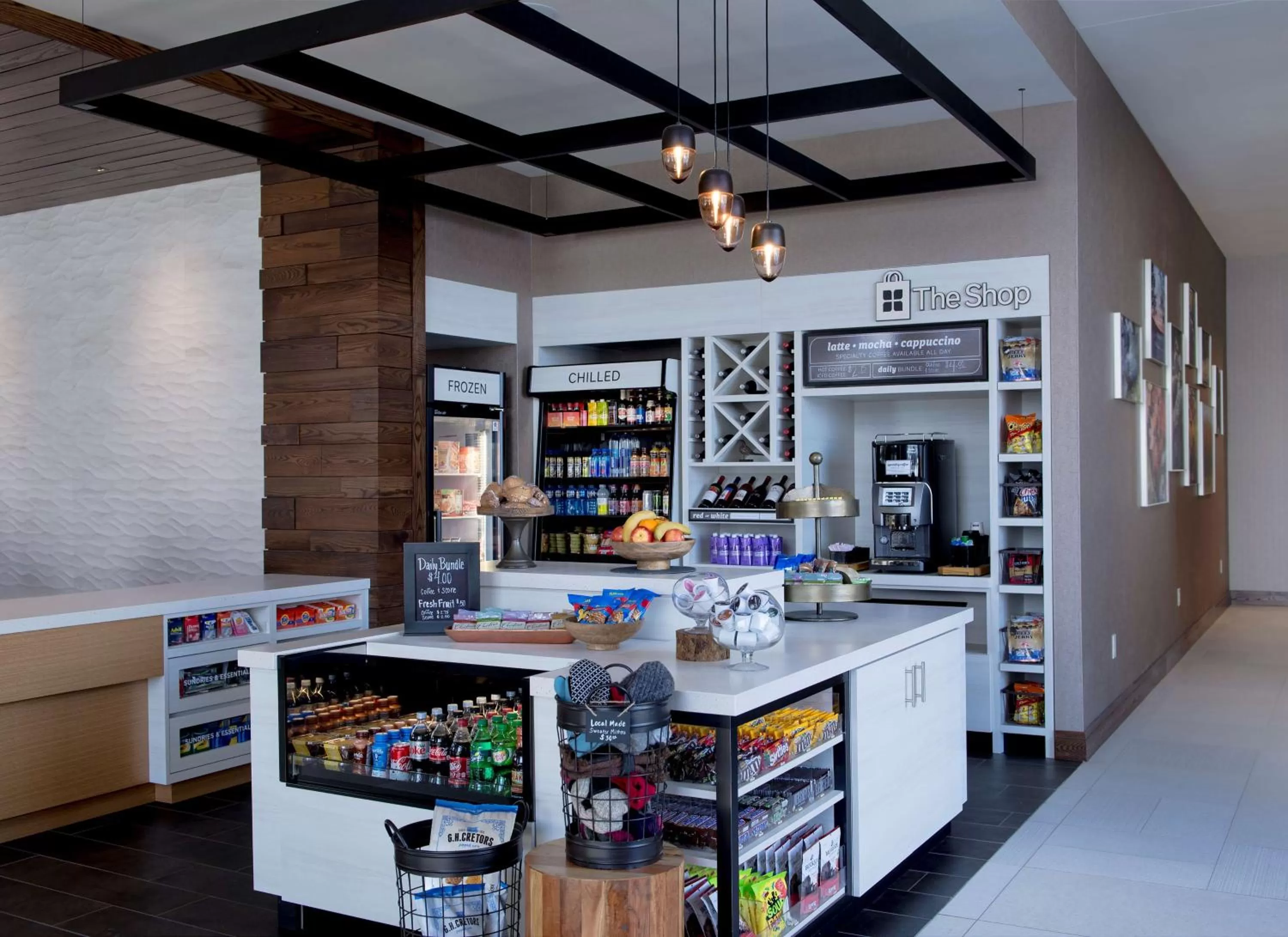 Restaurant/places to eat in Hilton Garden Inn Wausau, WI