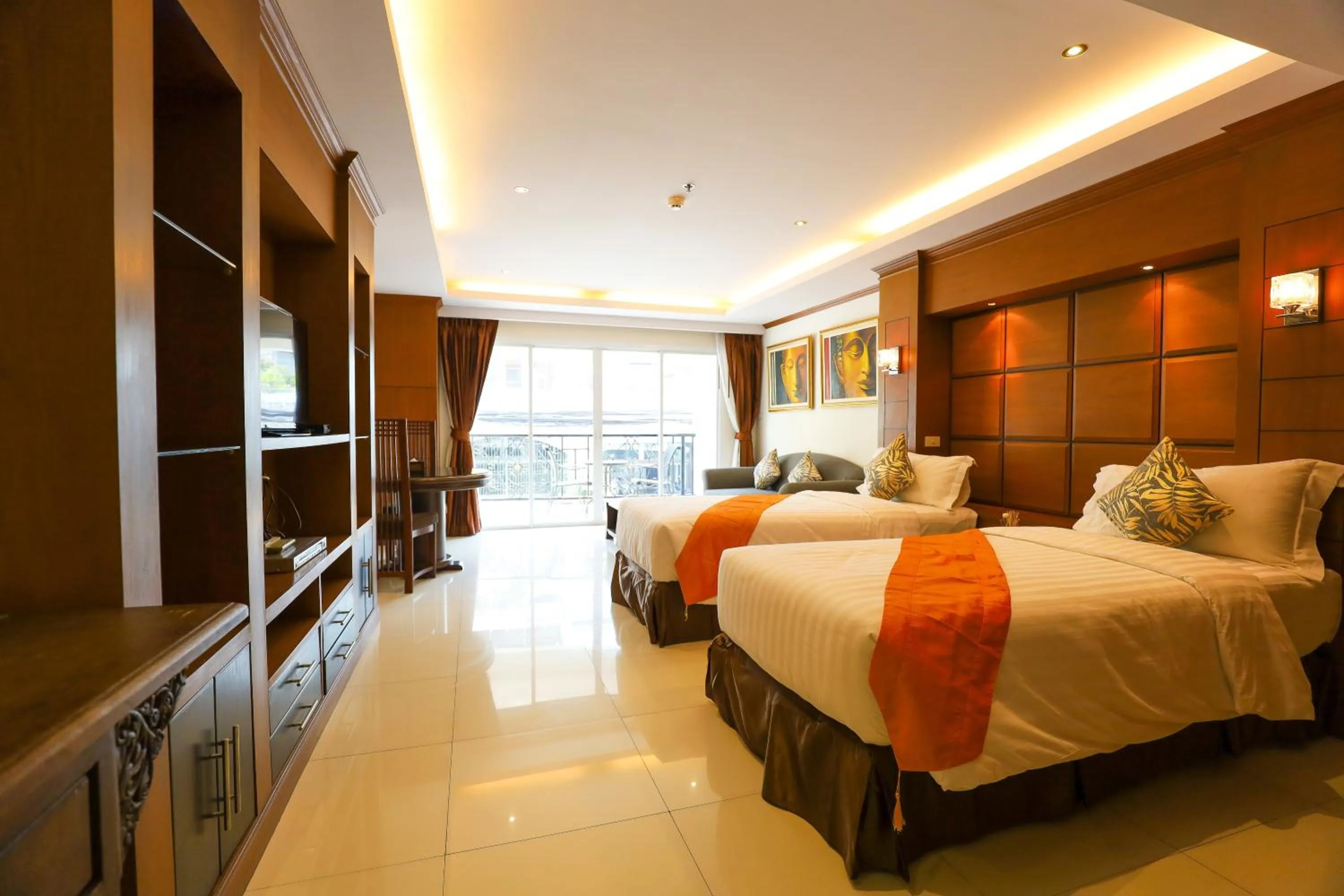 Bed in Tara Court Hotel