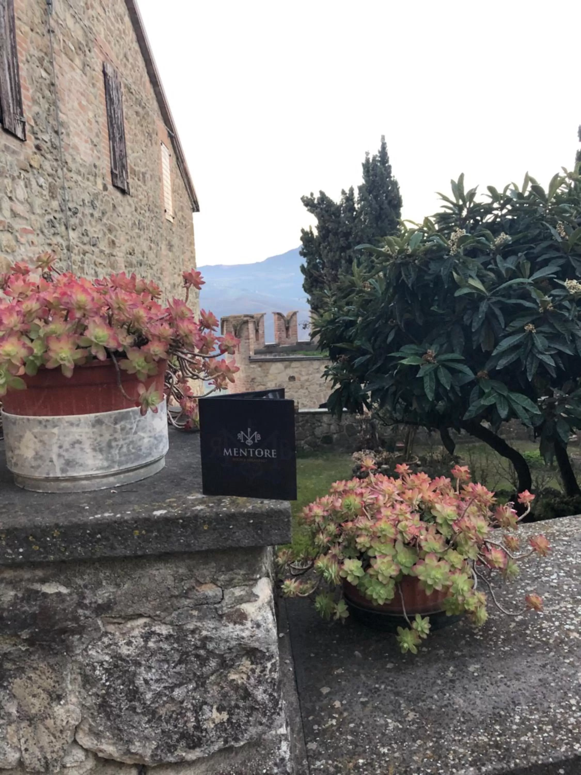 Property building in MentoreR&B