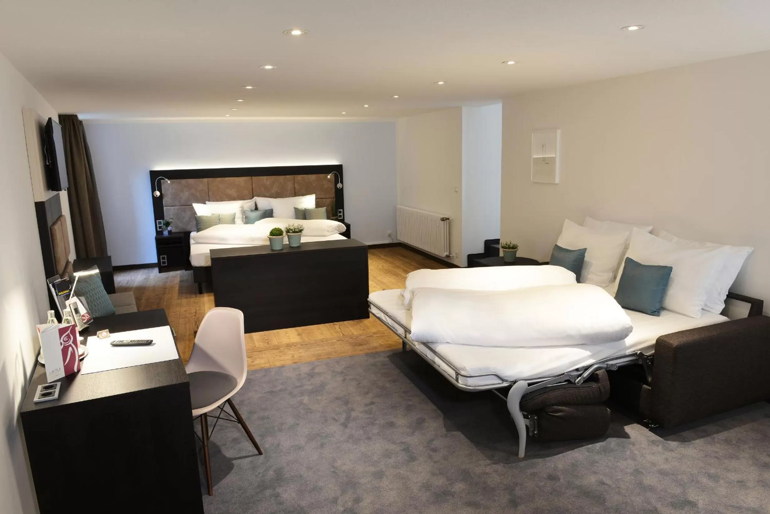 Photo of the whole room in UHU Gästehaus Superior