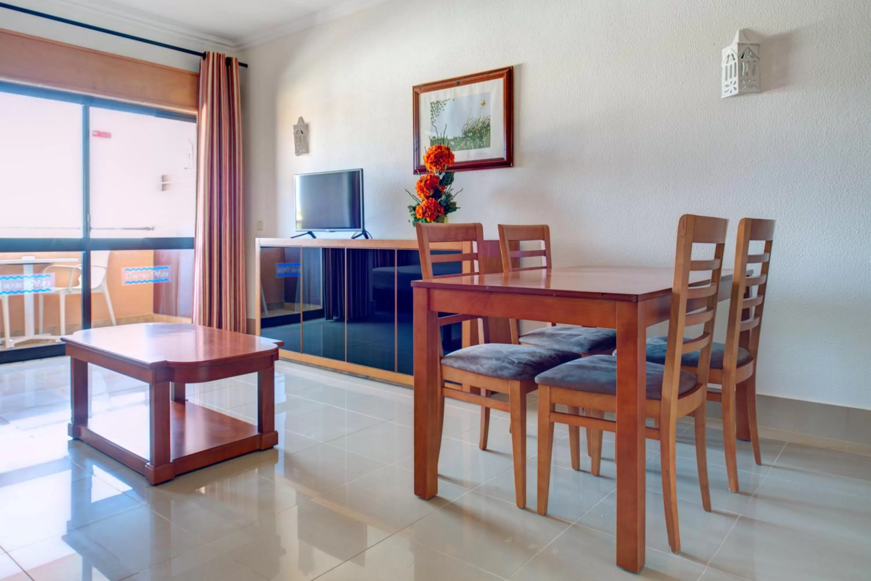 Living room in Choromar Apartments