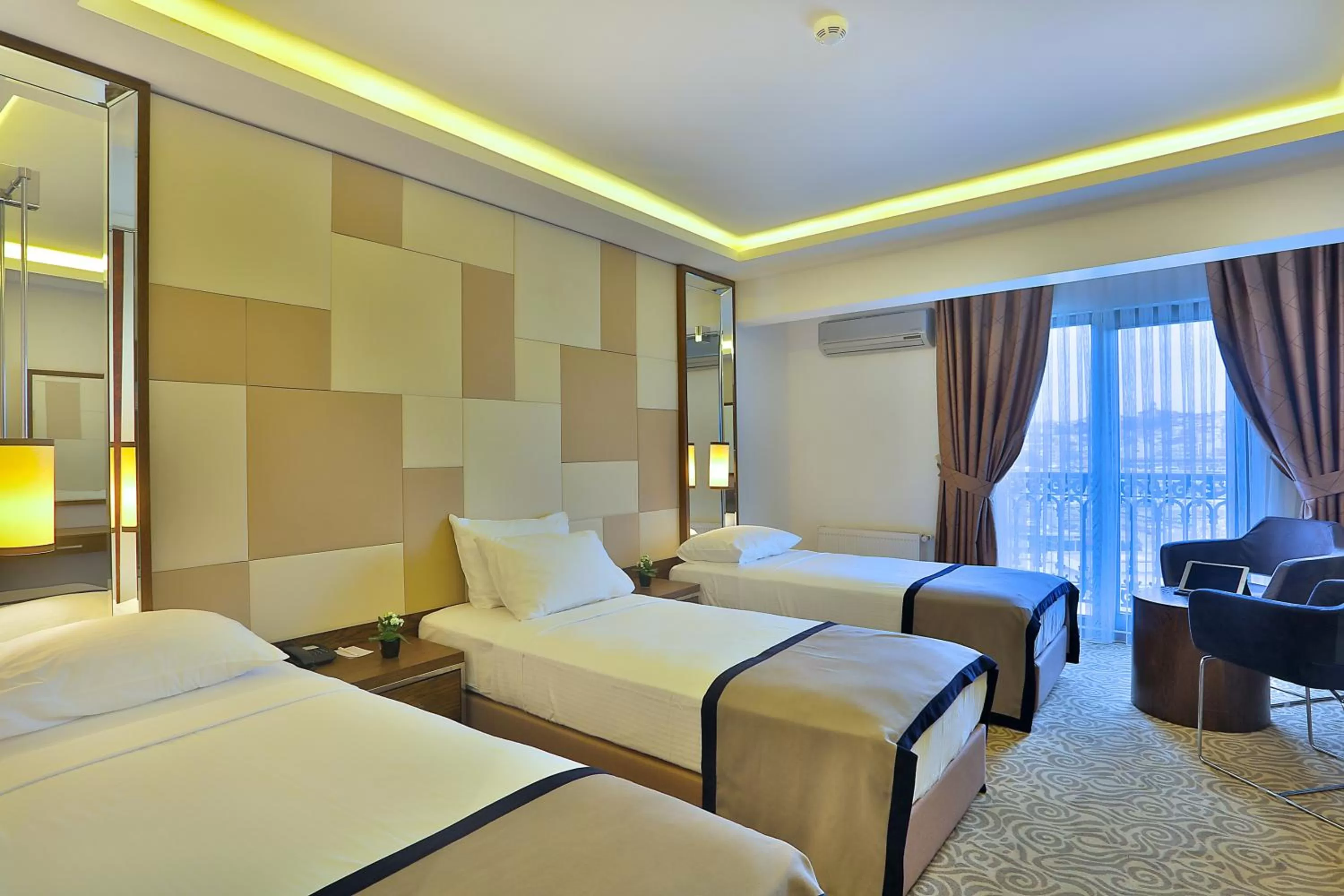 People, Bed in Grand Sagcanlar Hotel