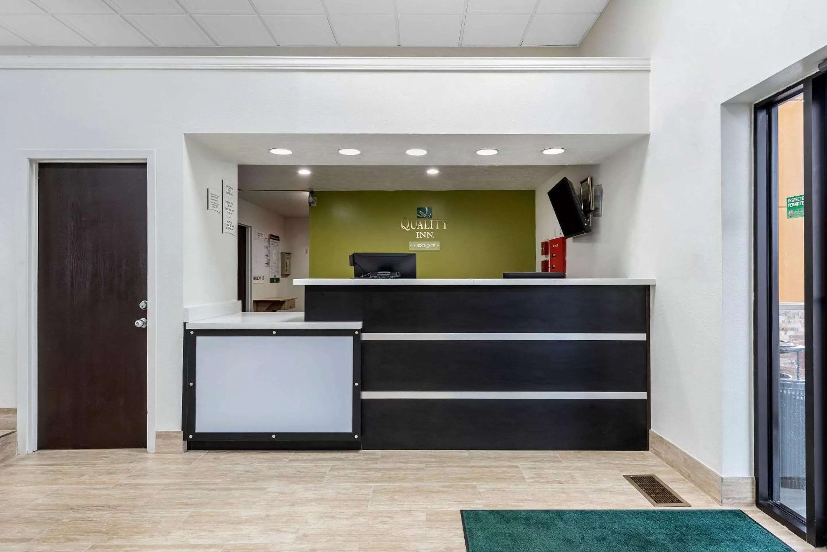 Lobby or reception in Quality Inn Coraopolis