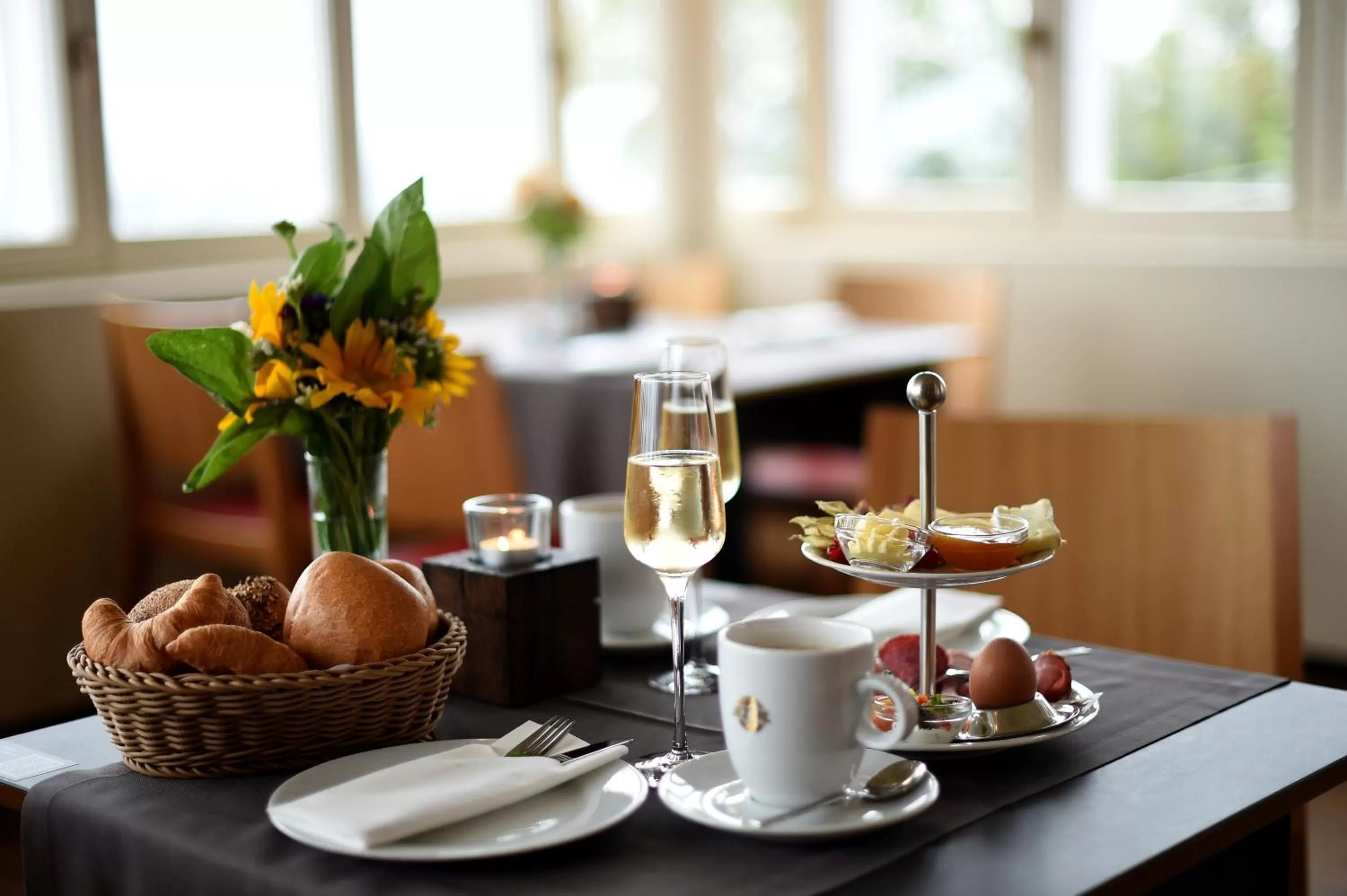 Breakfast in Kloster Frauenberg