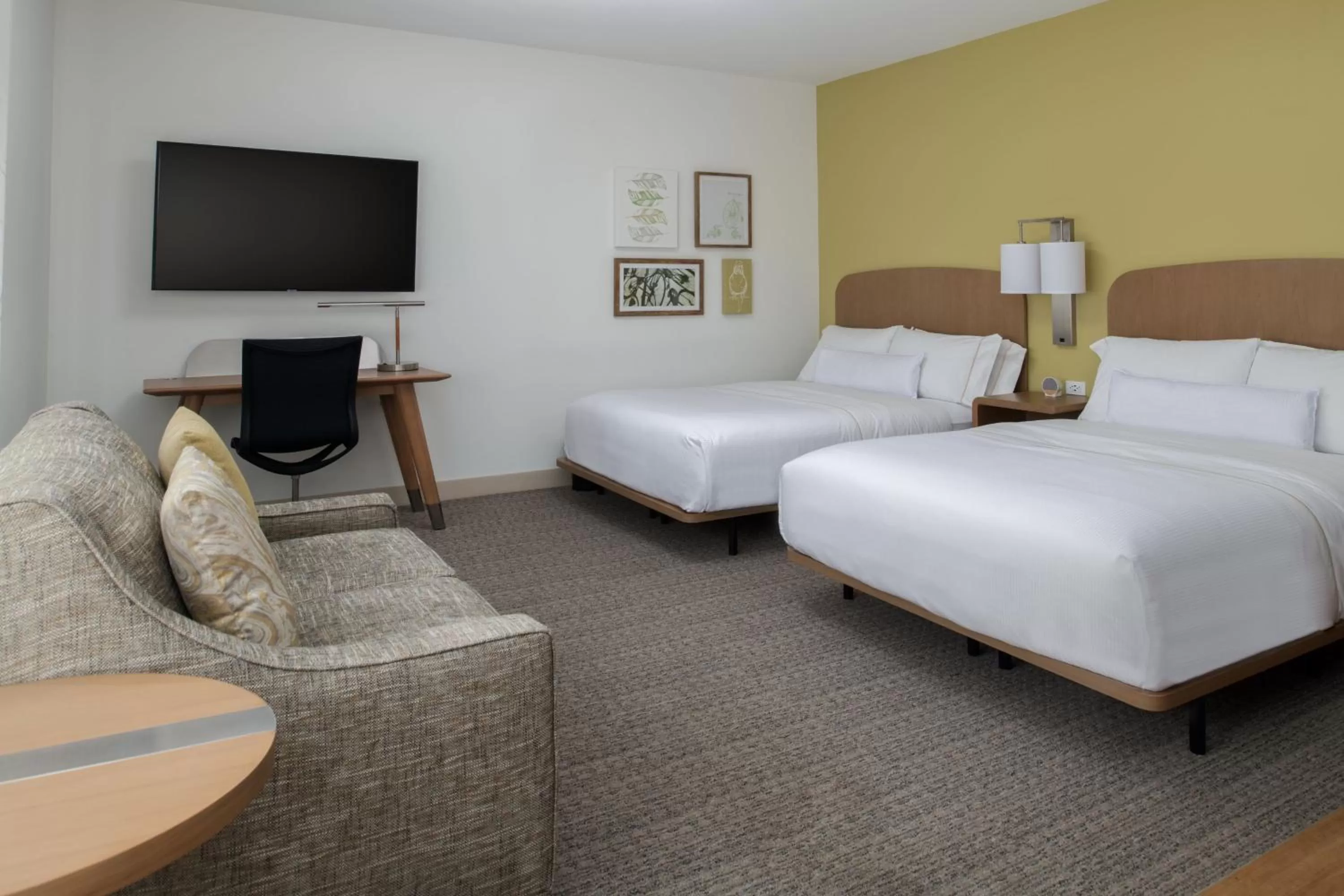 Photo of the whole room, Bed in Element San Jose Milpitas