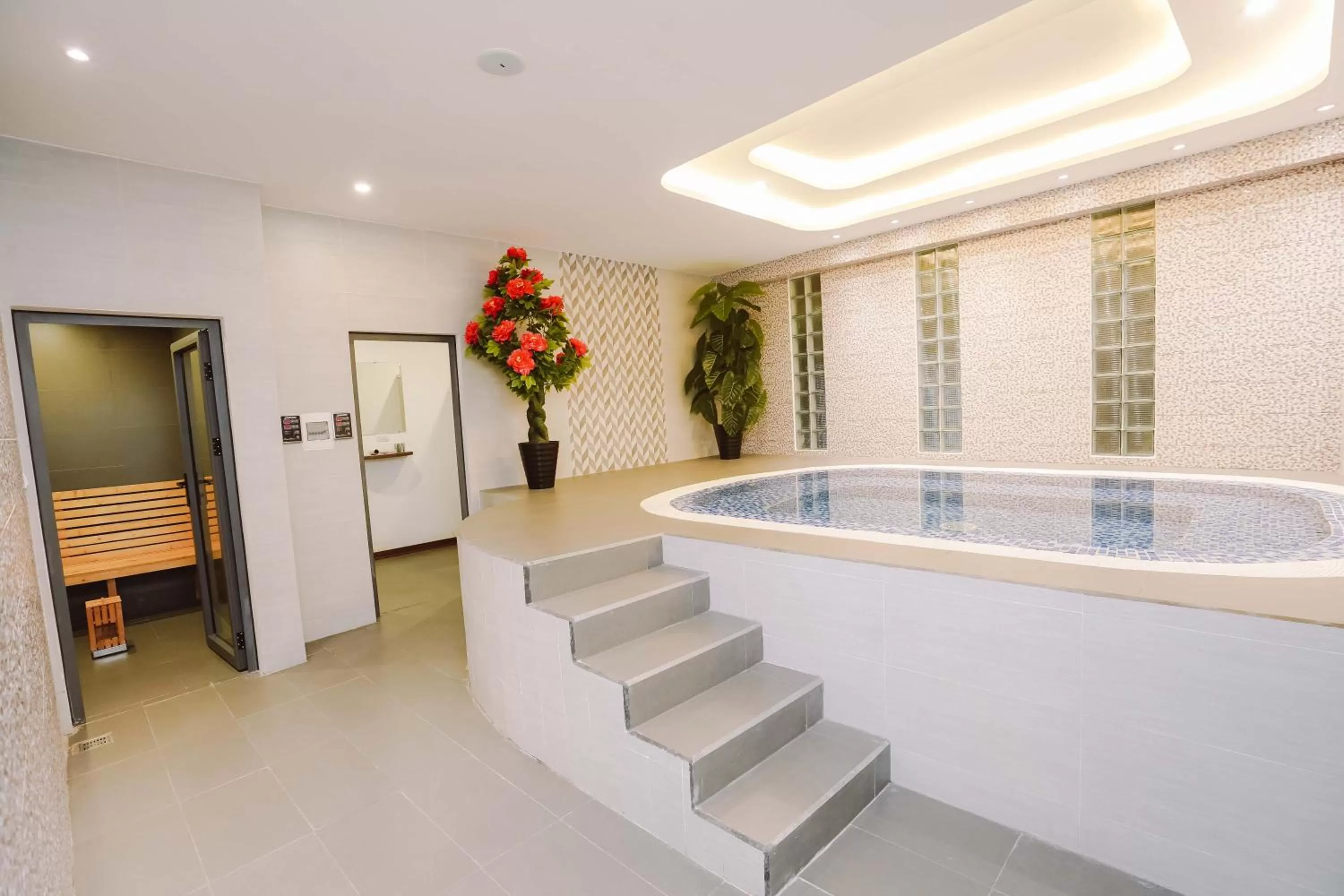 Steam room in Reyna Hotel Hanoi & Spa