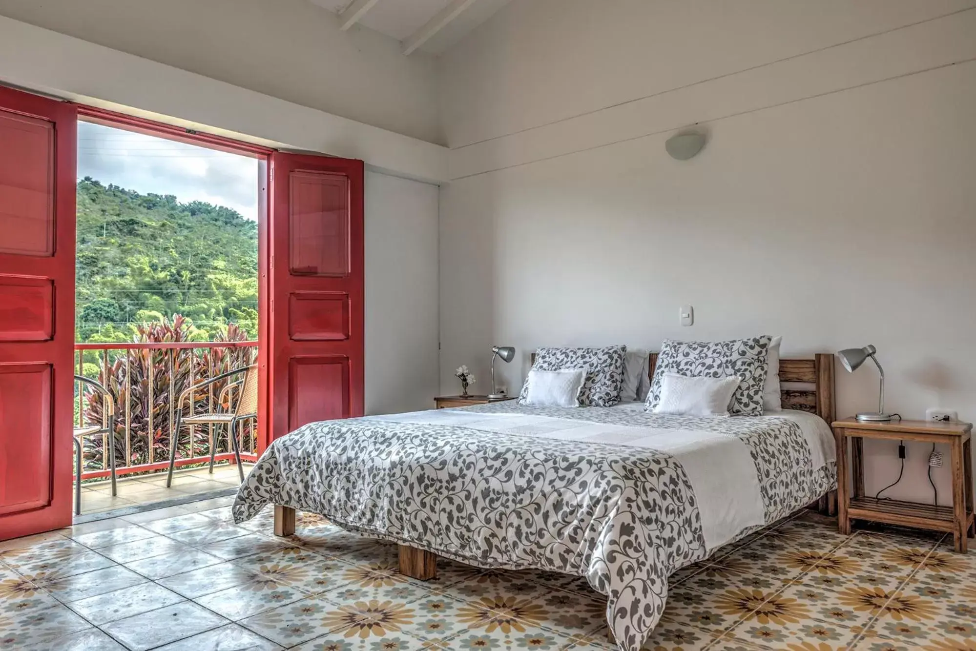 Double or Twin Room with Mountain View - COFFEE LODGE in Hacienda Venecia Coffee Farm Hotel Double or Twin Room with Mountain View - COFFEE LODGE in Hacienda Venecia Coffee Farm Hotel
