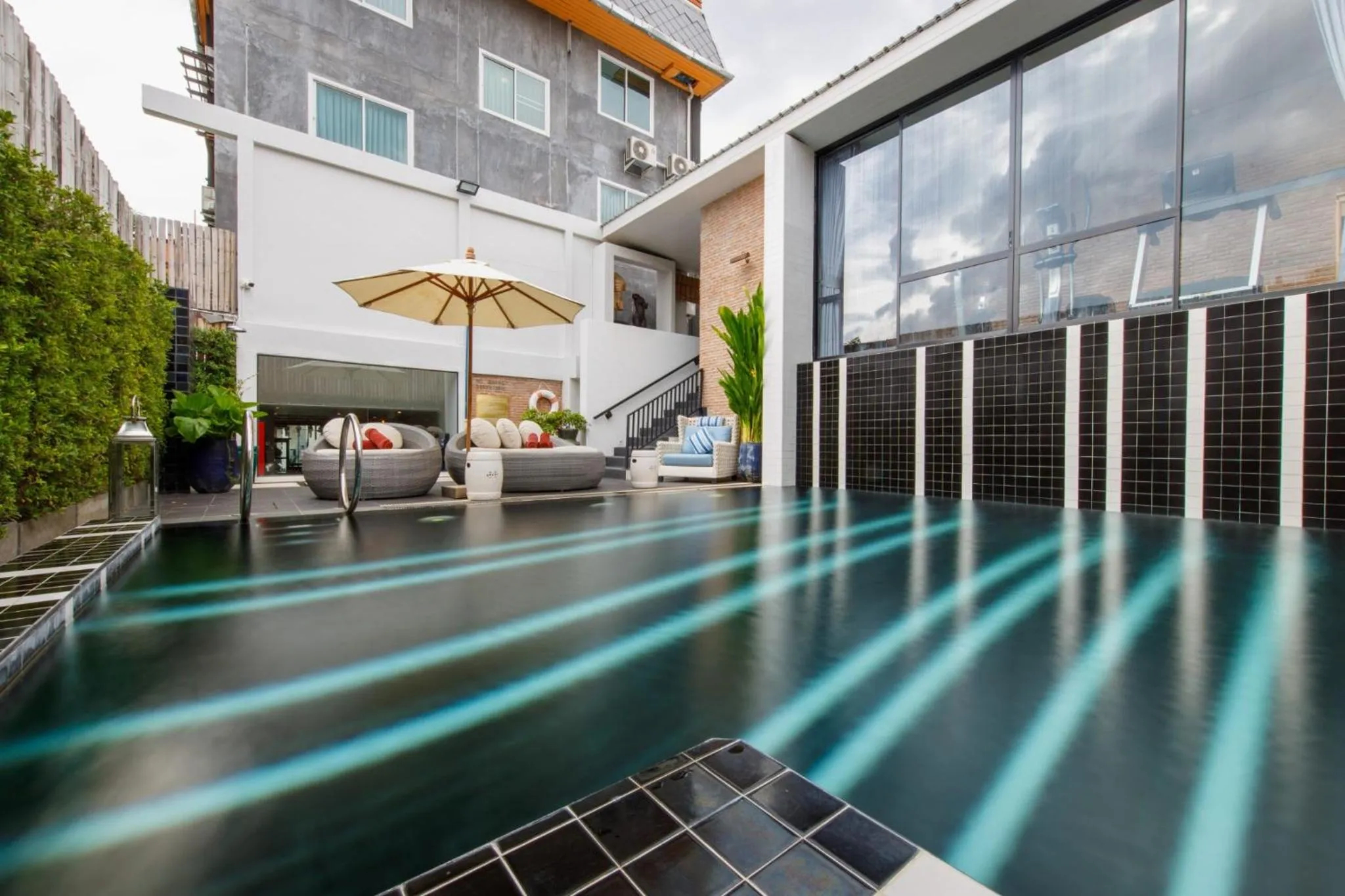 Property building in Chala Number 2 Art and Gallery