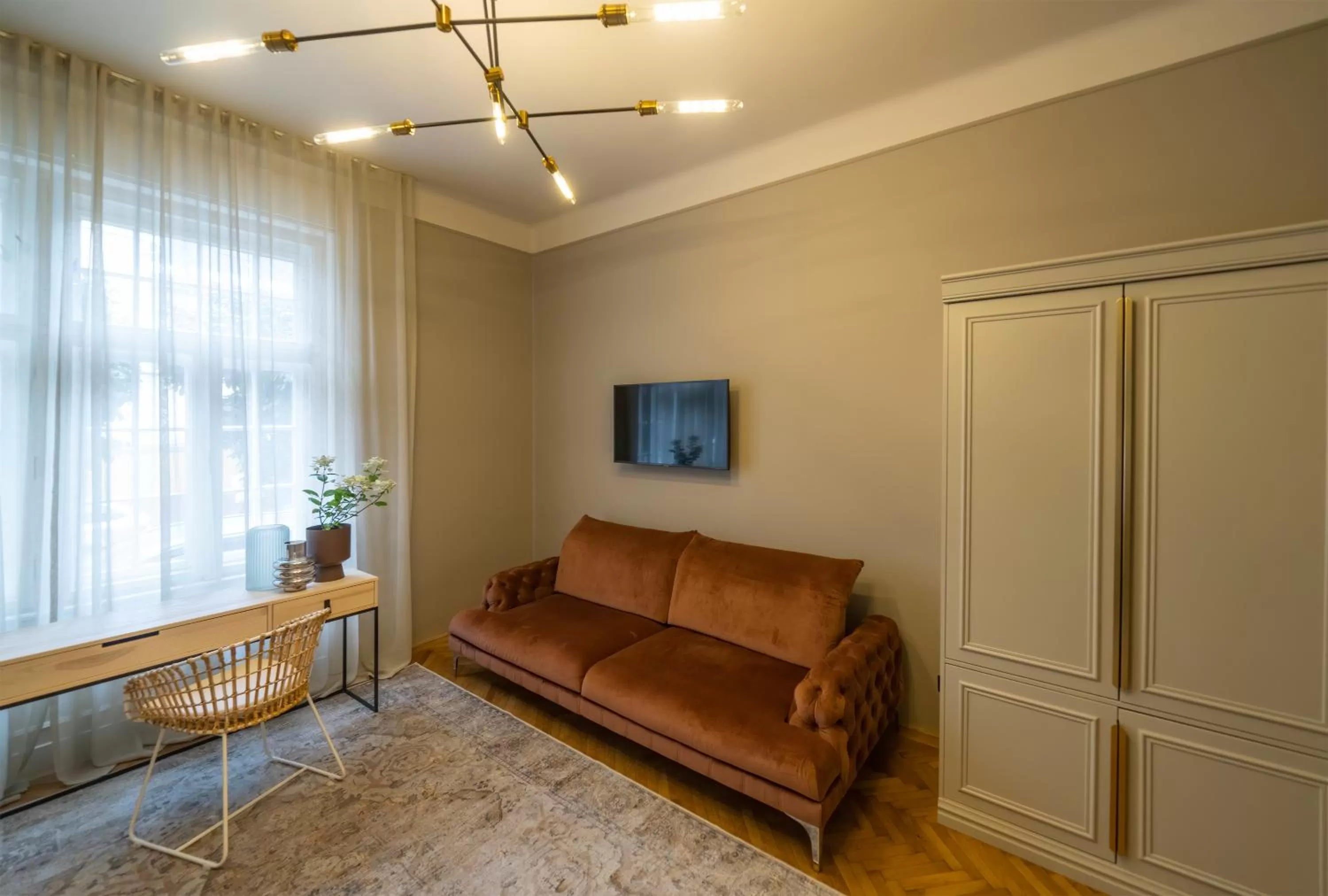 Seating area in Nest