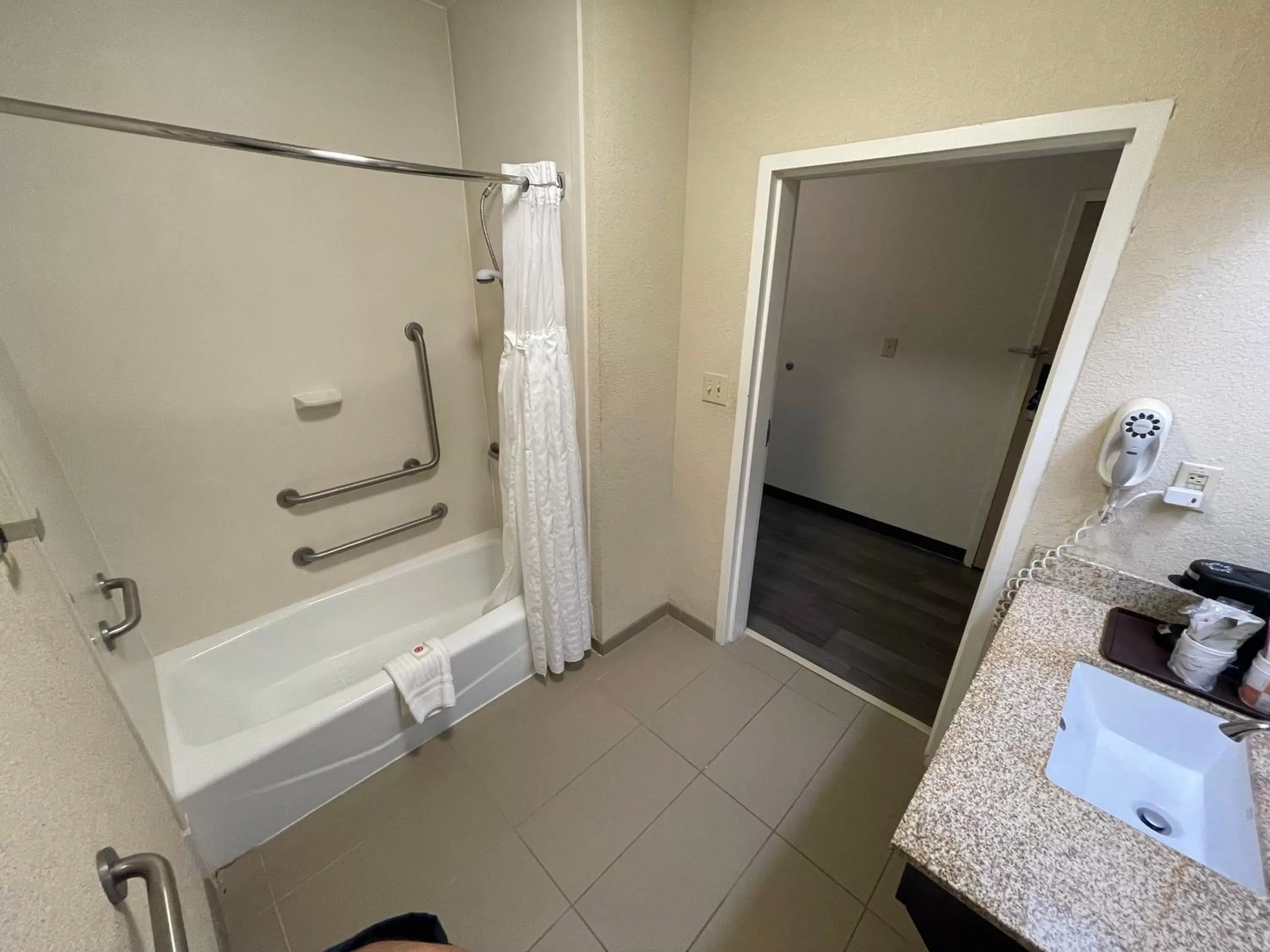 Bathroom in Comfort Inn Pinehurst - Southern Pines