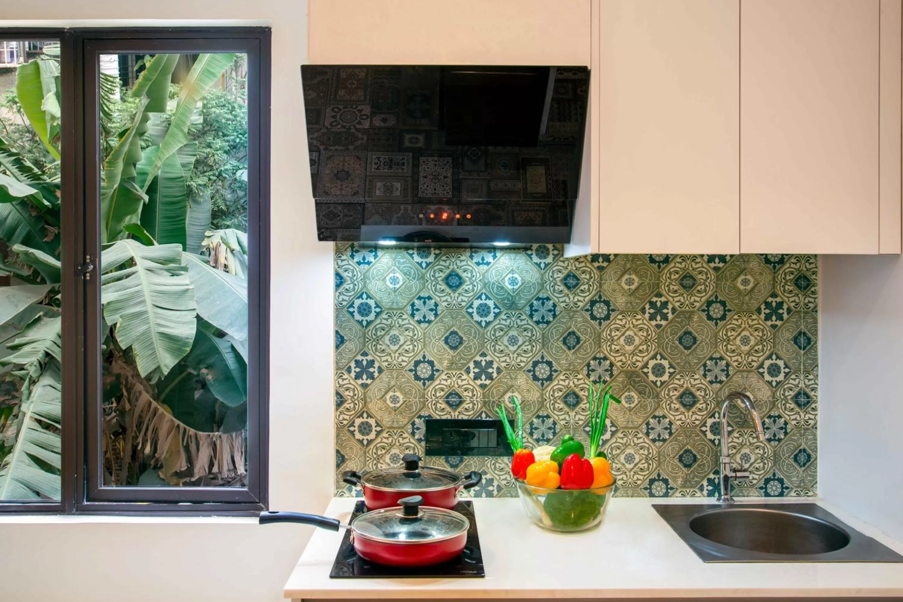 Kitchen or kitchenette in Bloom Boutique l GK1