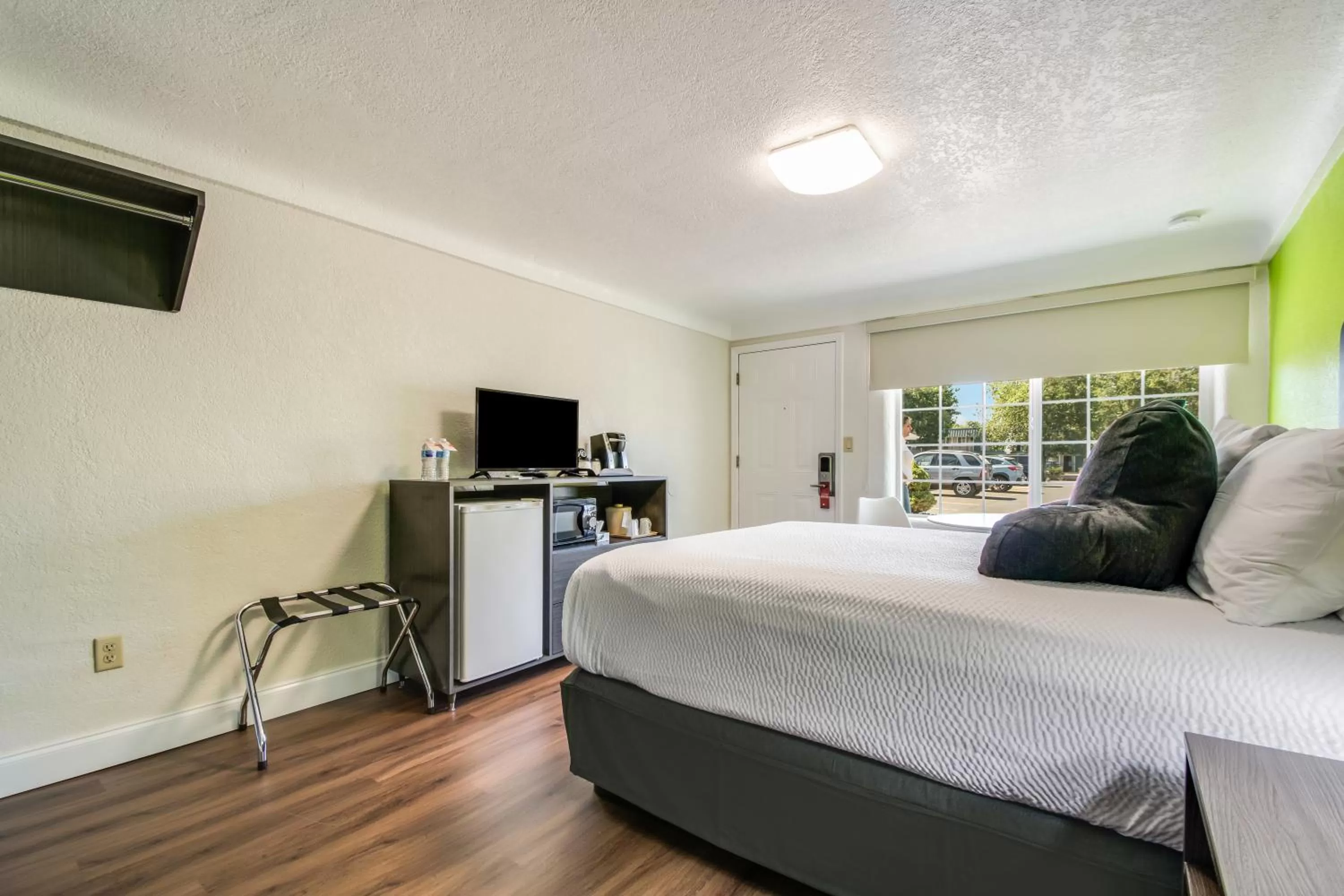 Bed in Signature Inn Eugene