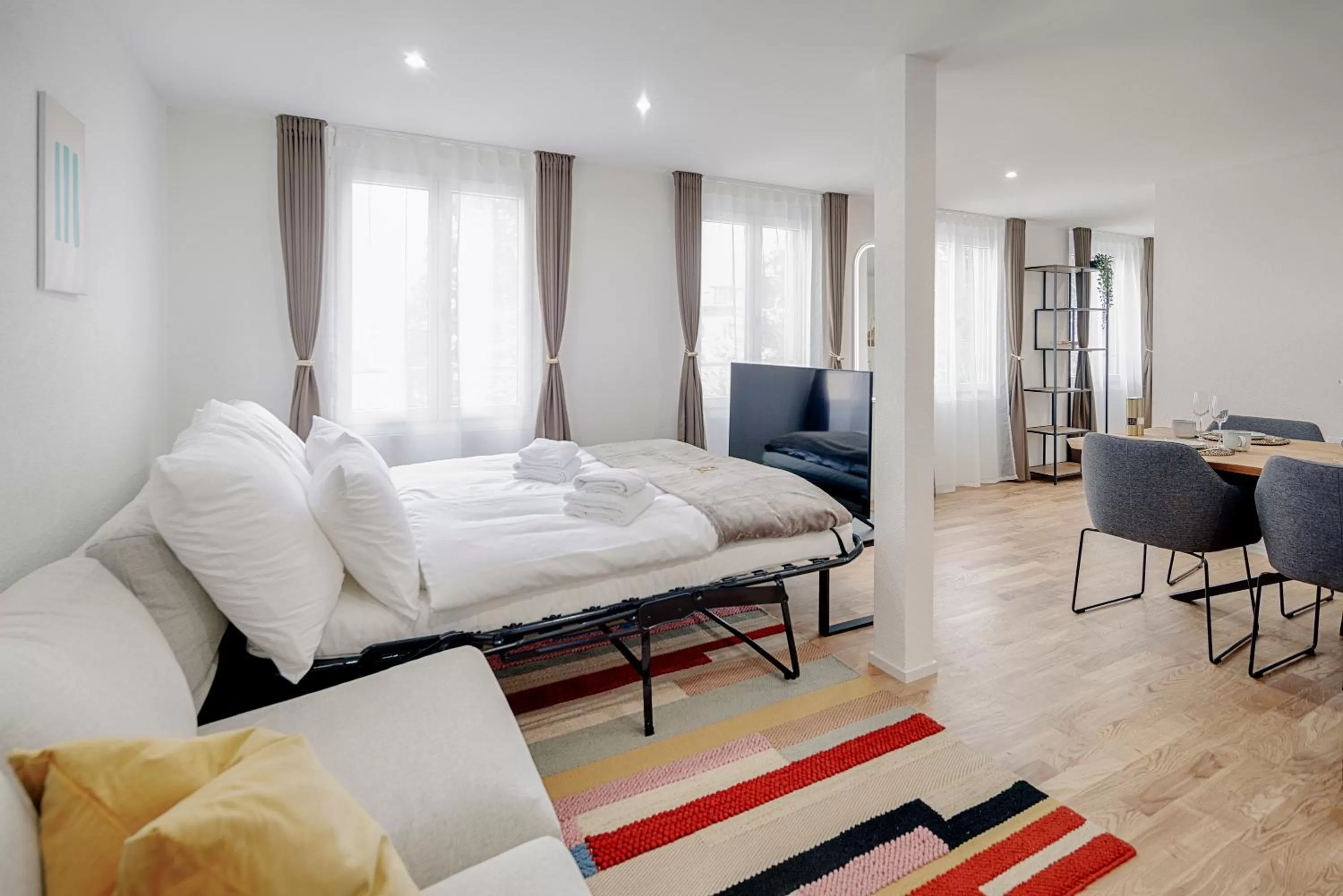 Bed in VISIMO Apartments St Georgen-Strasse St Gallen - Design City Nature