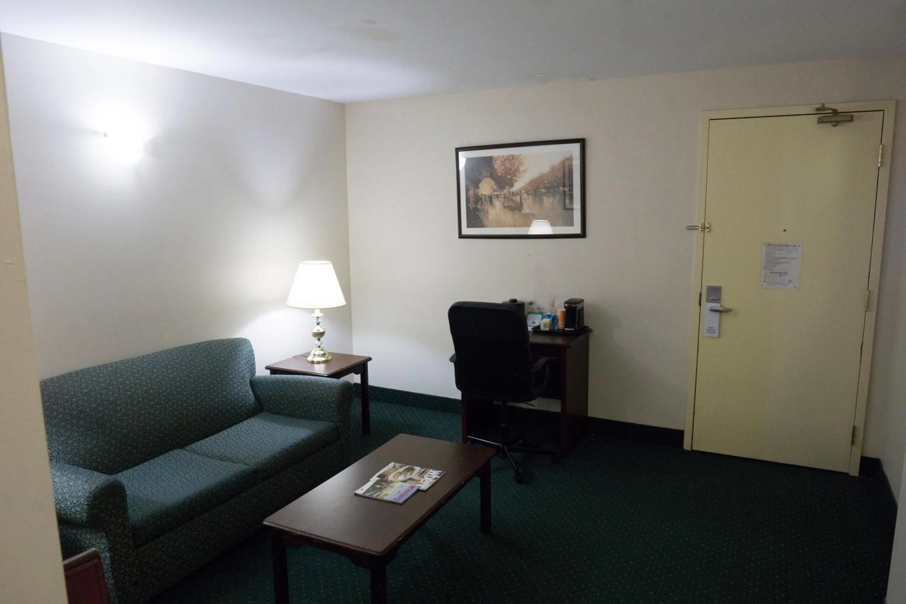 Communal lounge/ TV room, Seating Area in The Marlborough Hotel