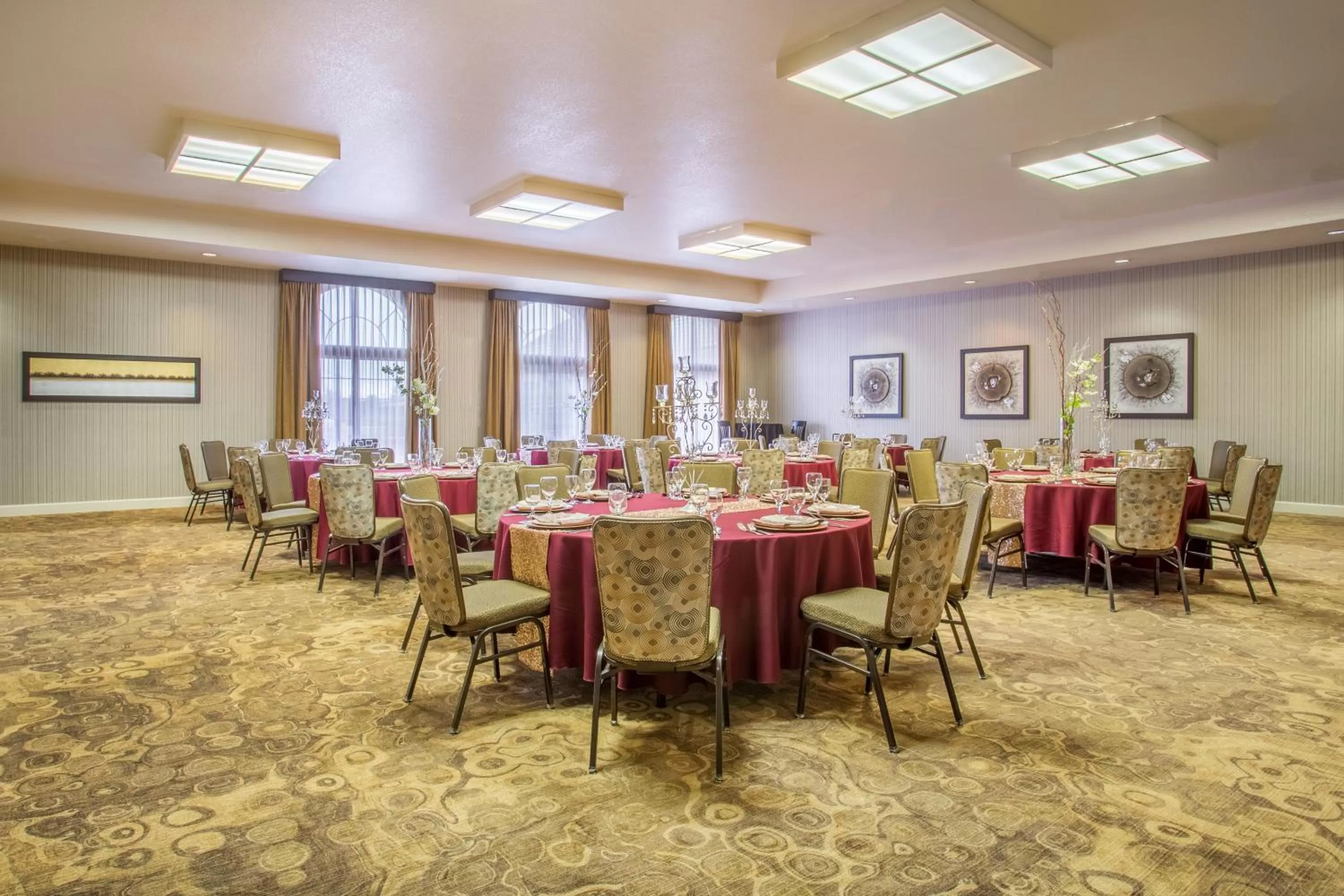 Meeting/conference room in Holiday Inn Auburn by IHG