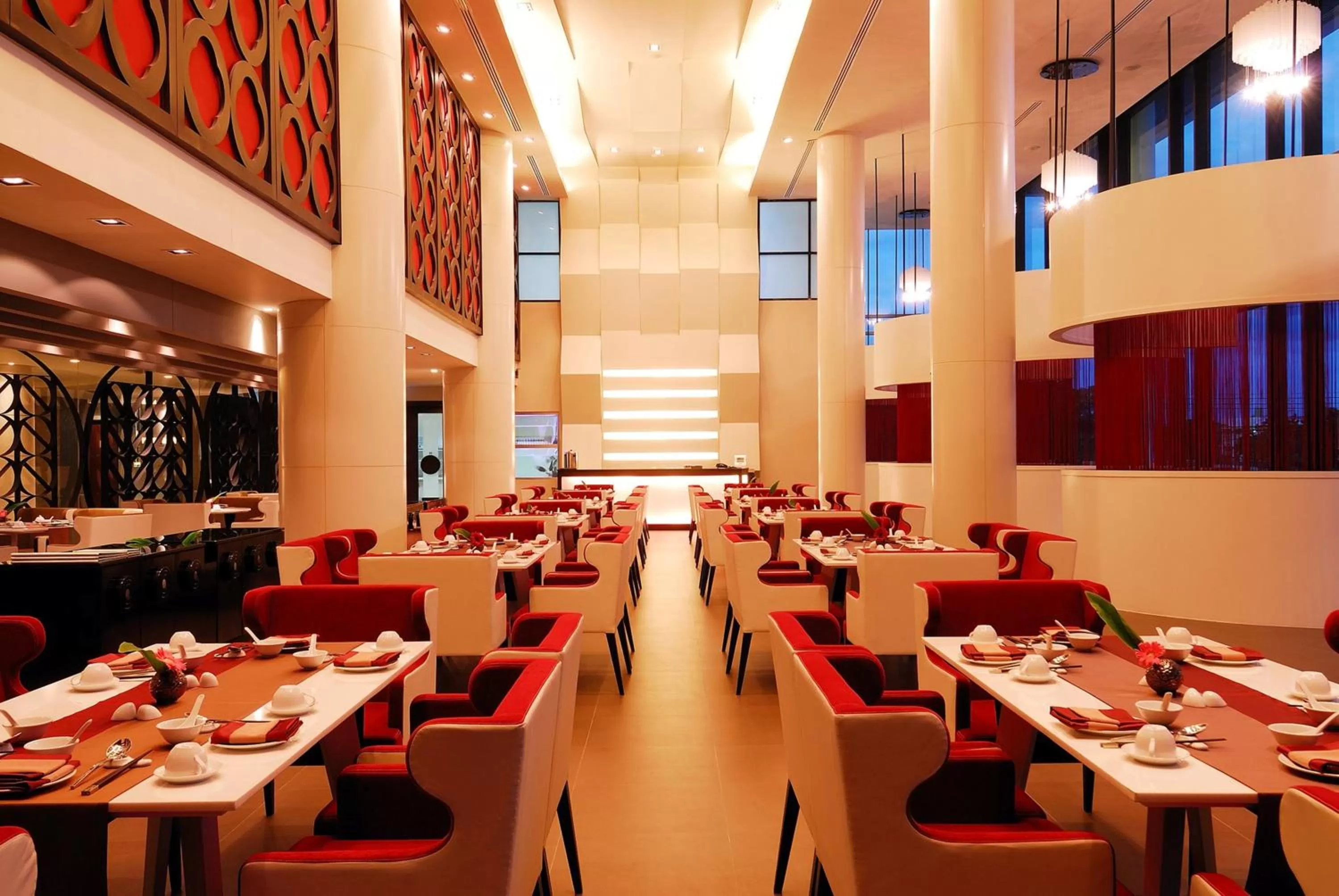 Restaurant/places to eat in The Zign Hotel