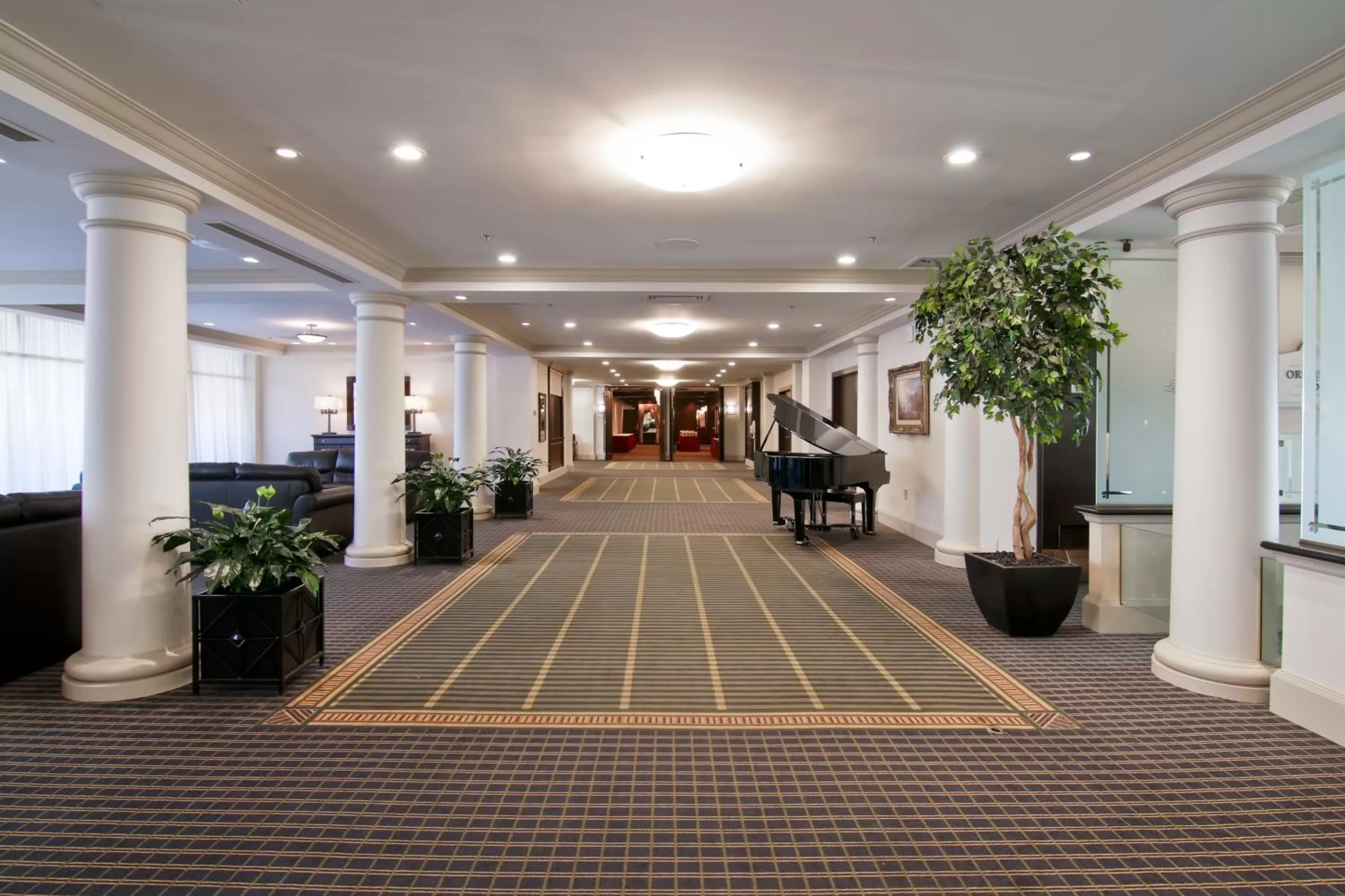 Lobby or reception in Chateau Lacombe Hotel