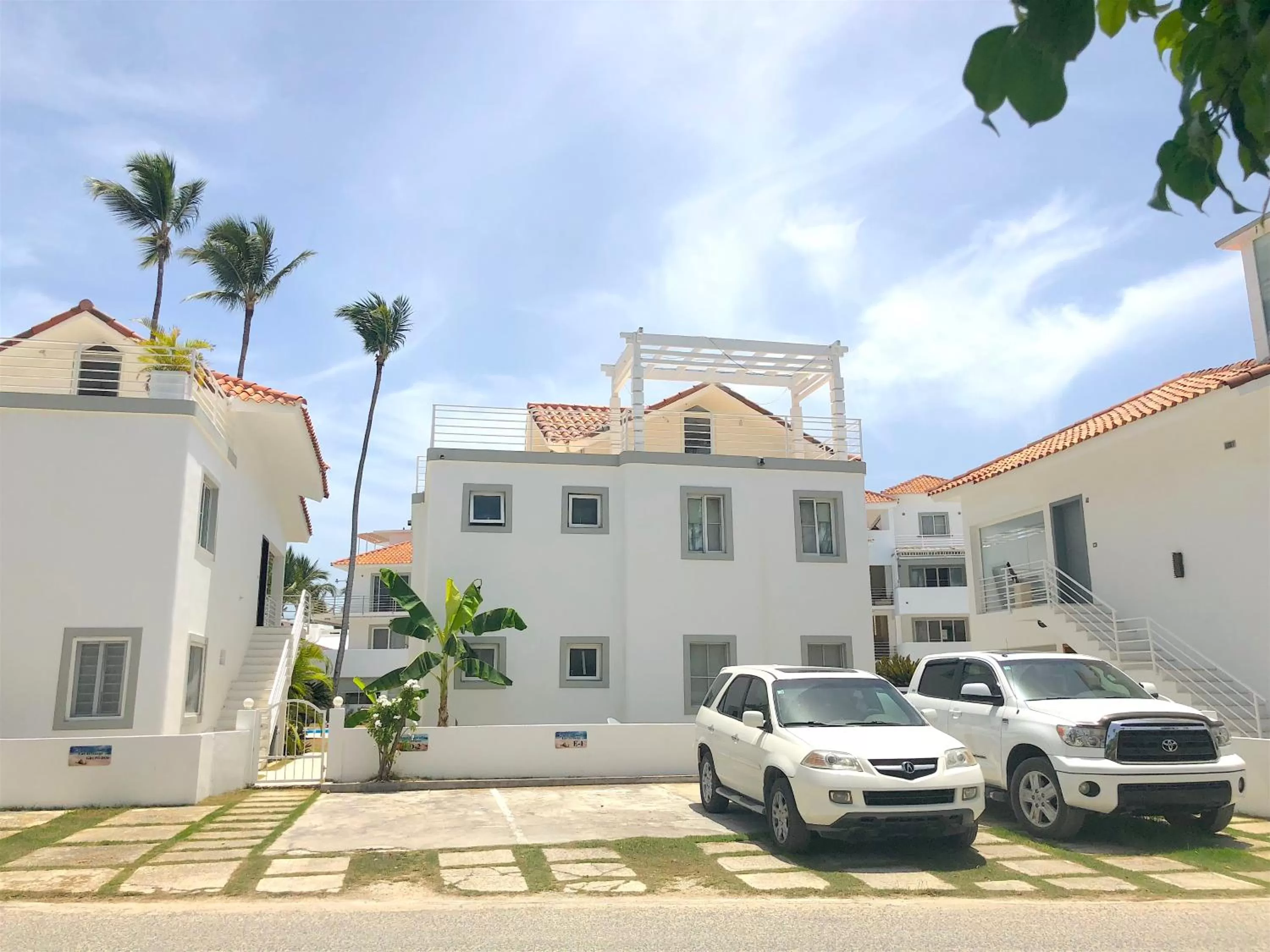 Parking, Property Building in AVENTURA VILLAGE LOS CORALES BEACH and SPA