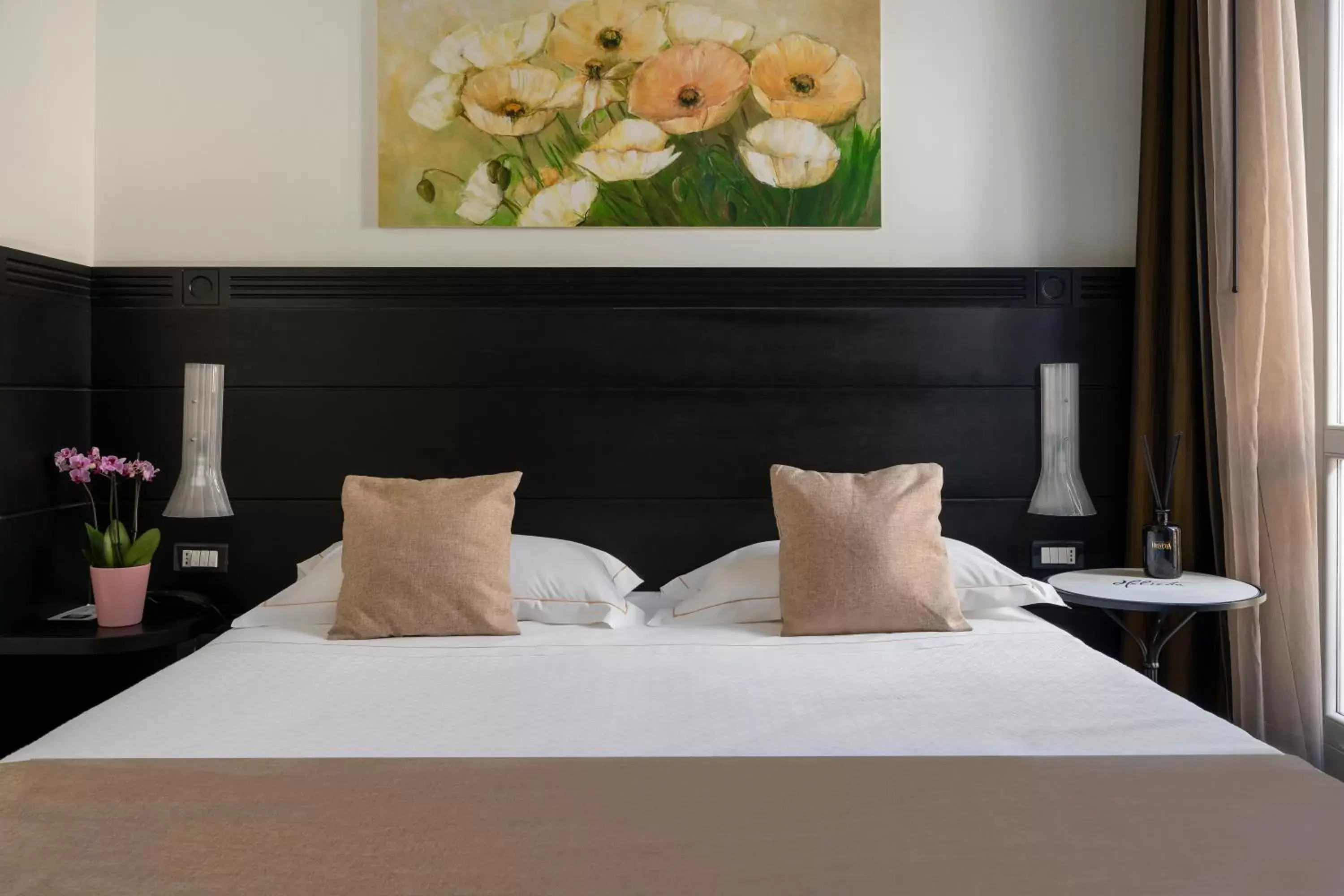 Classic Double or Twin Room With Thermal pool Access in Hotel Helvetia Thermal SPA 4s Classic Double or Twin Room With Thermal pool Access in Hotel Helvetia Thermal SPA 4s