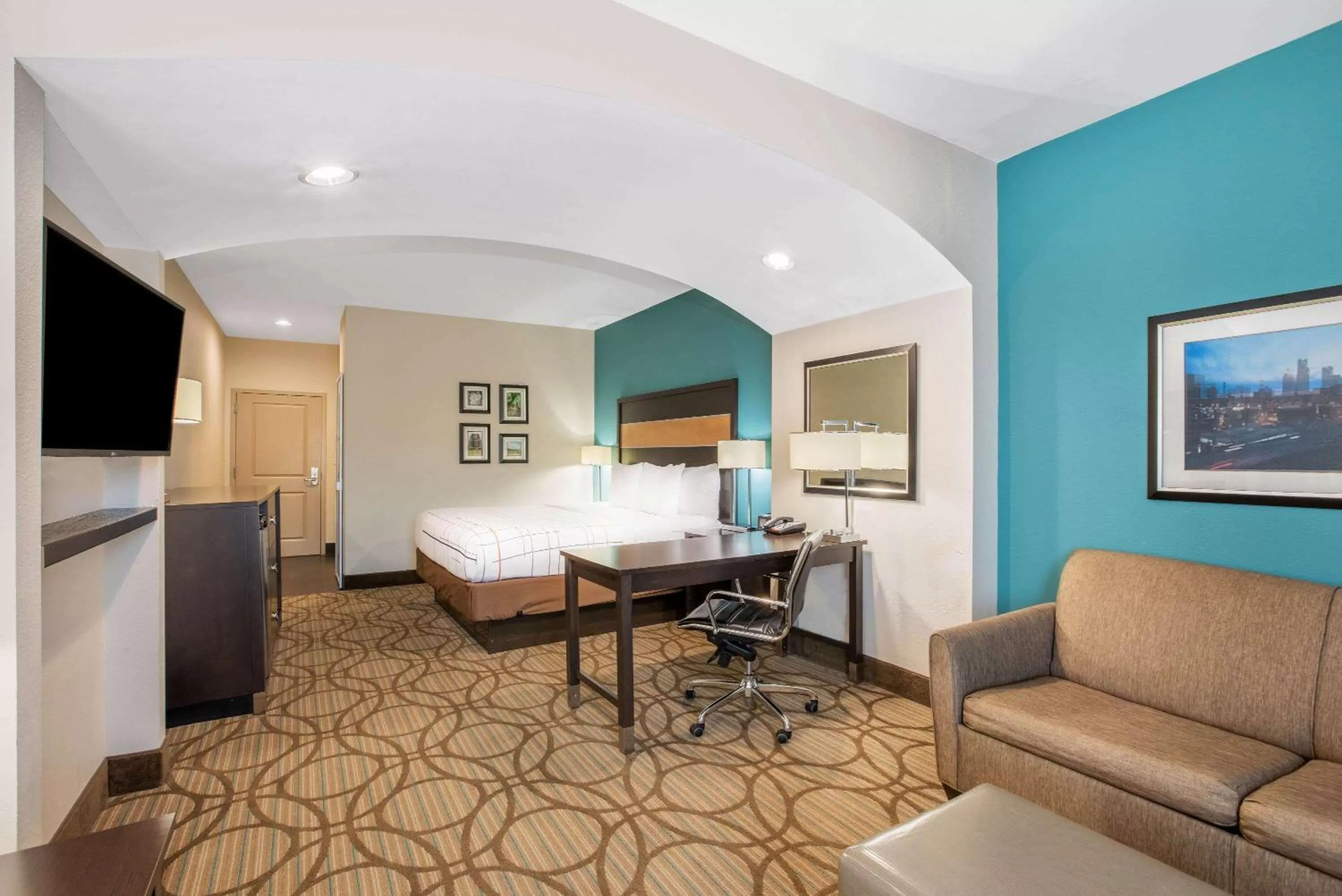 Executive King Room - Non-Smoking in La Quinta by Wyndham Little Rock - West