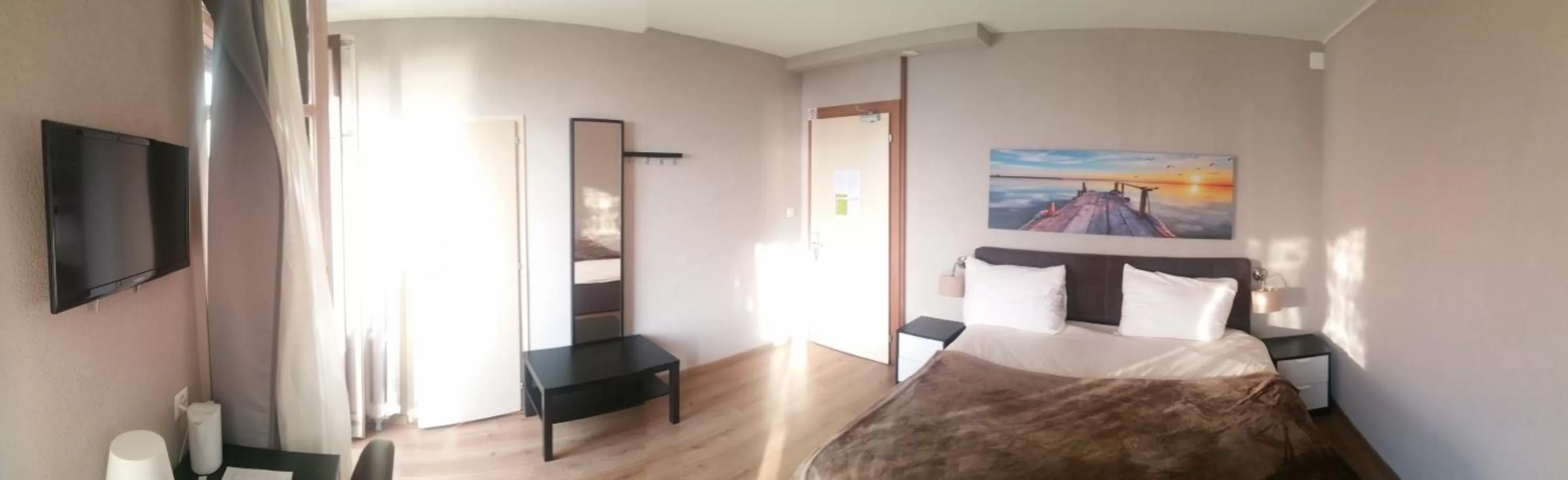 Photo of the whole room, Bed in Hotel Parc & Lac