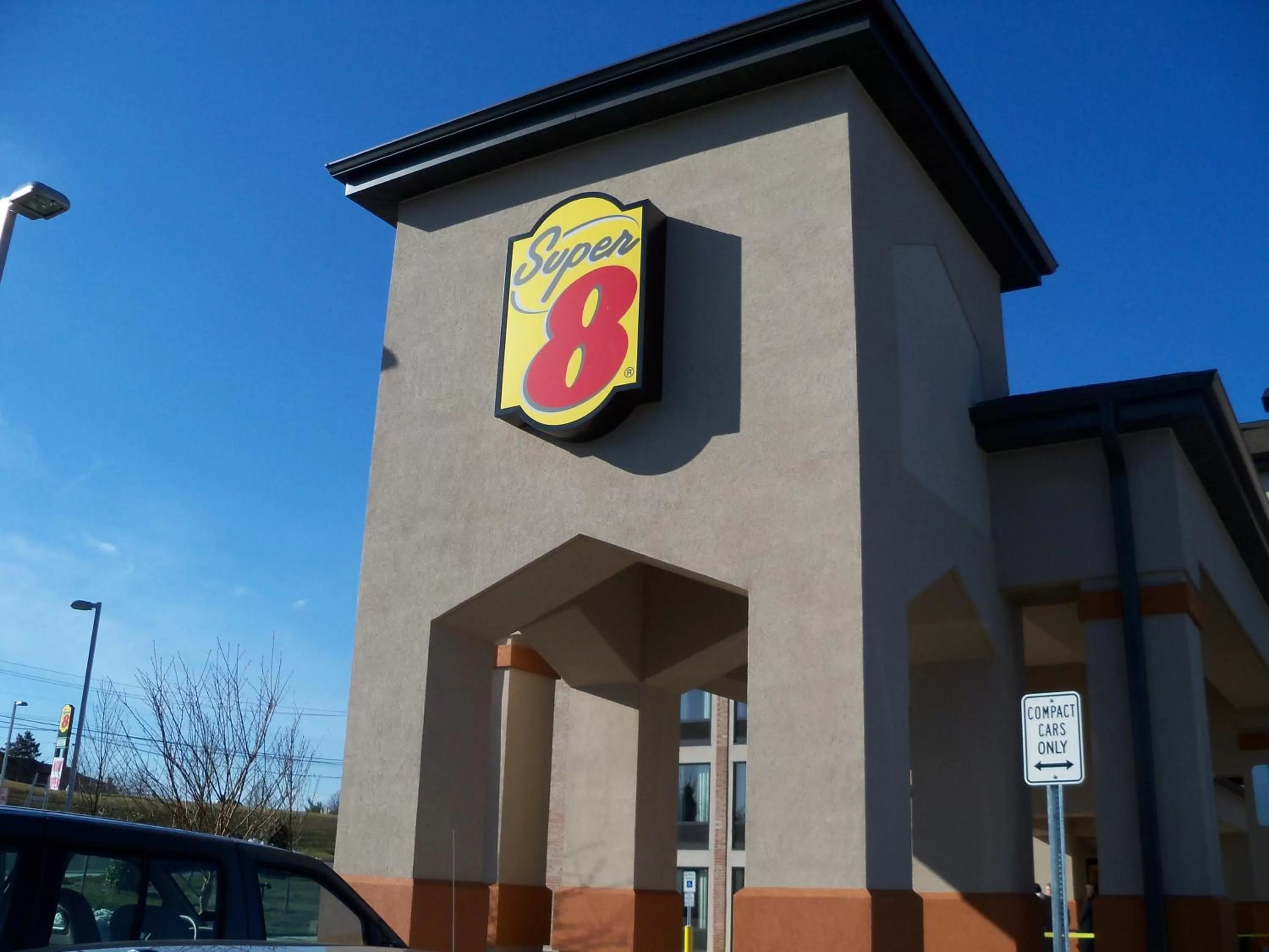 Facade/entrance in Super 8 by Wyndham Mount Laurel