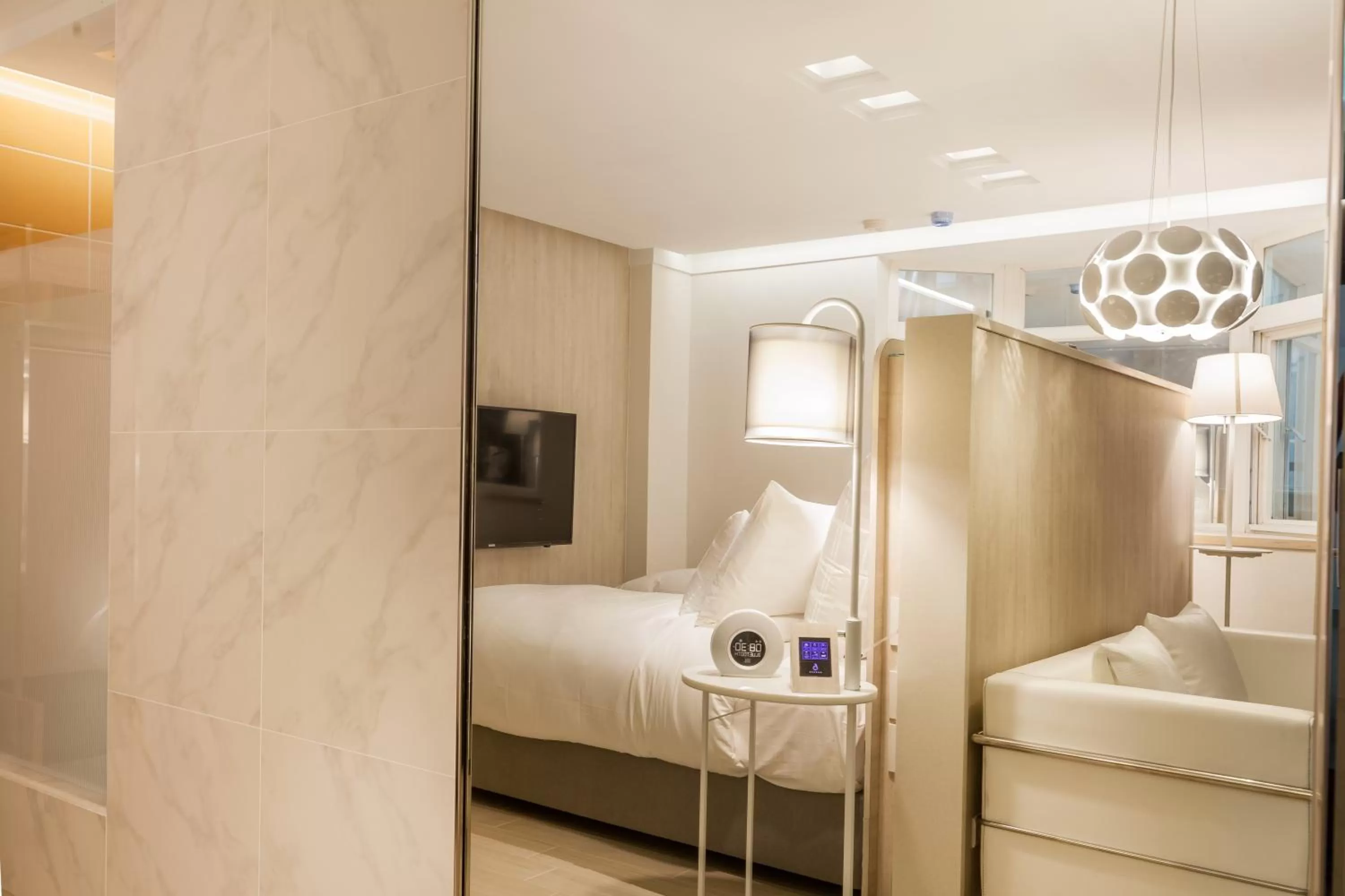 Bed in Six Star Motel-Taoyuan