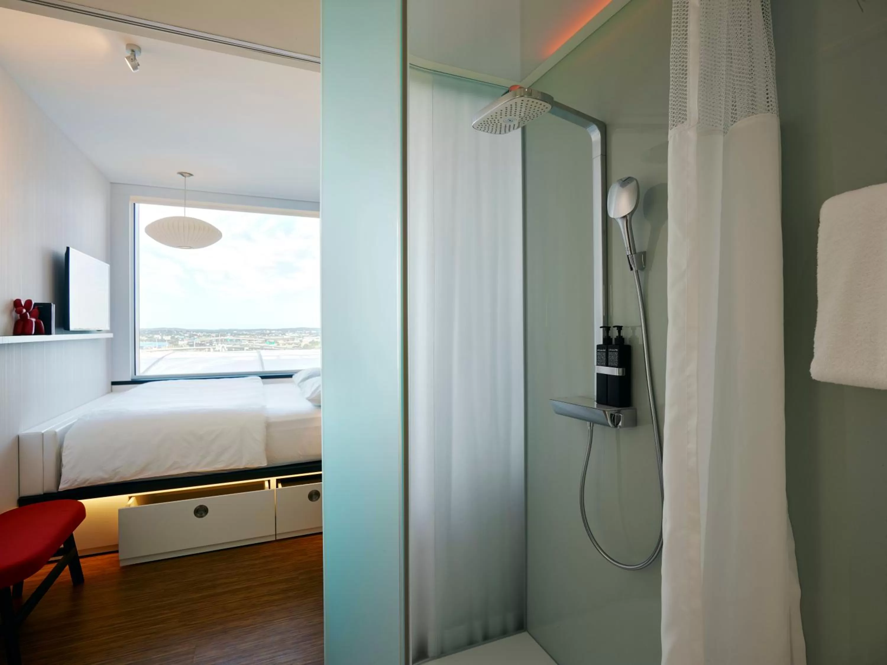 King Room in citizenM Boston North Station