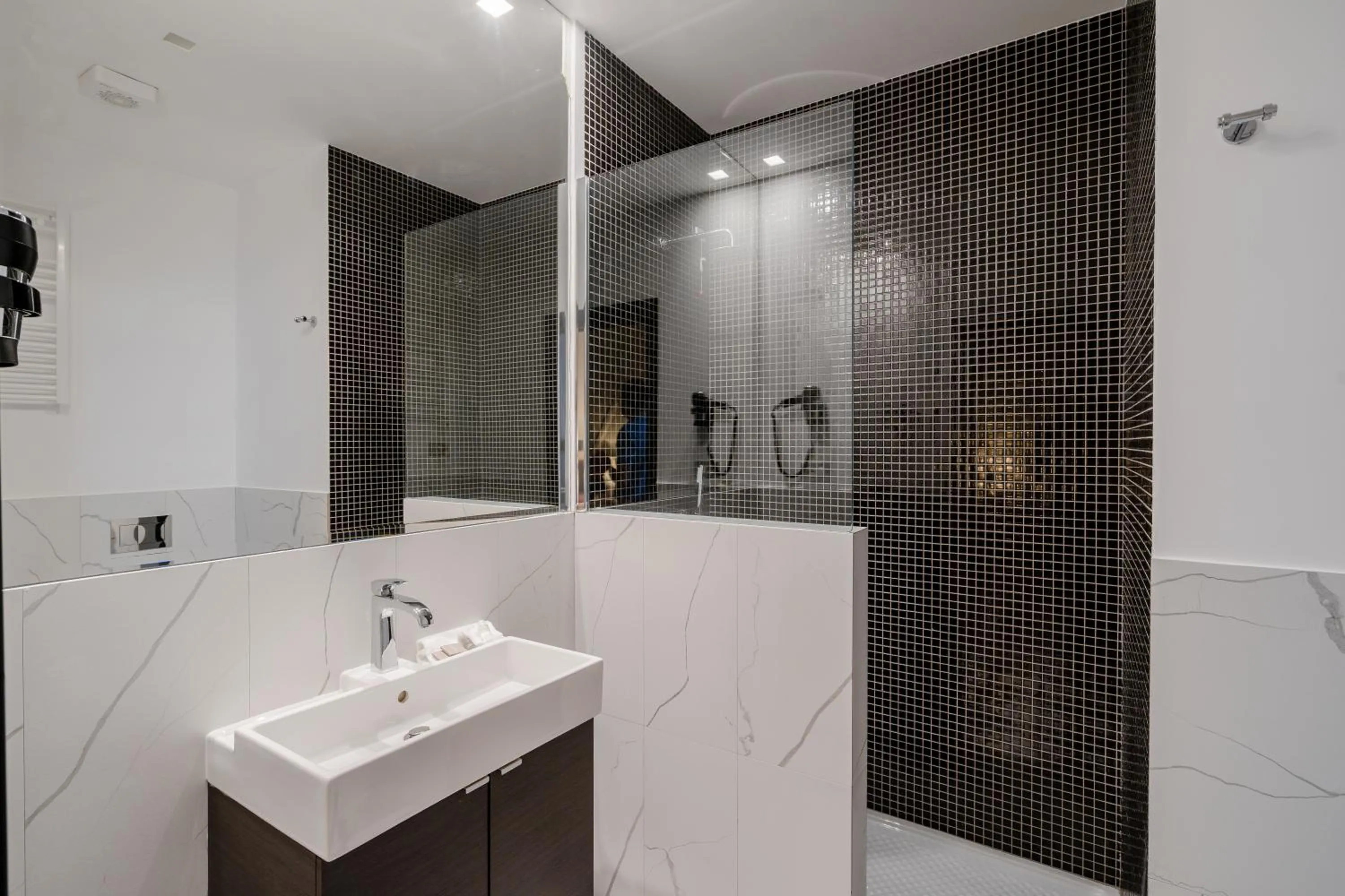Bathroom in Deseo Home