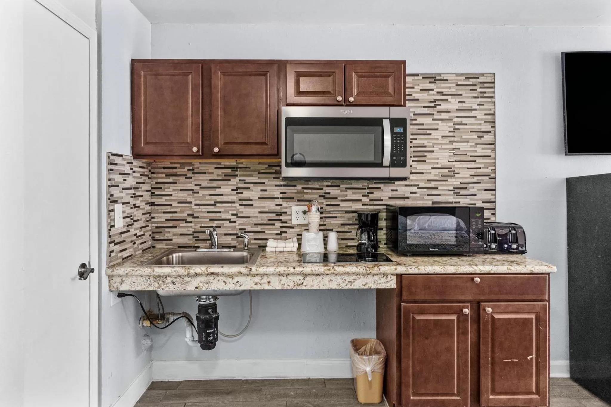 Kitchen or kitchenette in Studio 6 Wilmington, NC