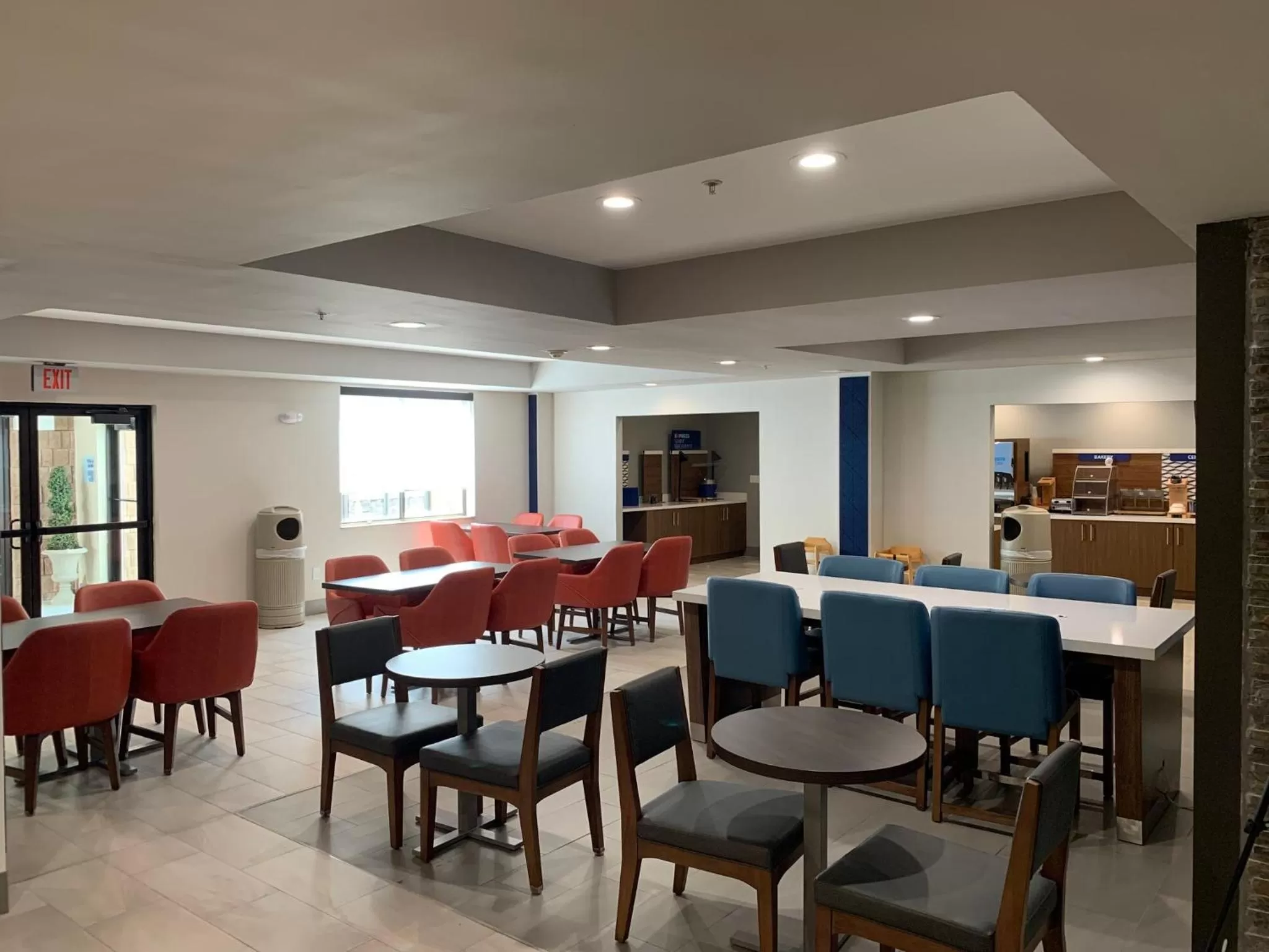 Breakfast in Holiday Inn Express Hotel & Suites West Point-Fort Montgomery by IHG