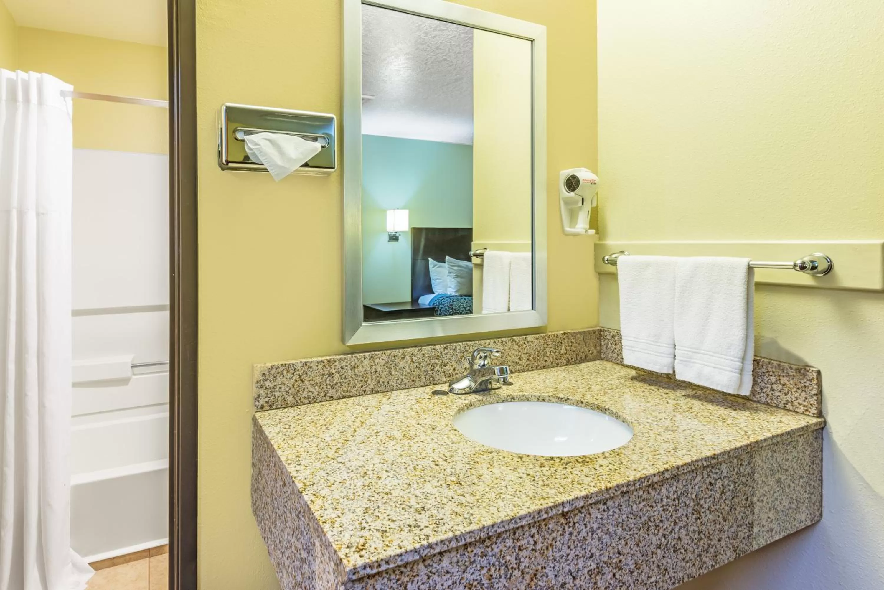 King Room - Non-Smoking in Days Inn by Wyndham Pueblo