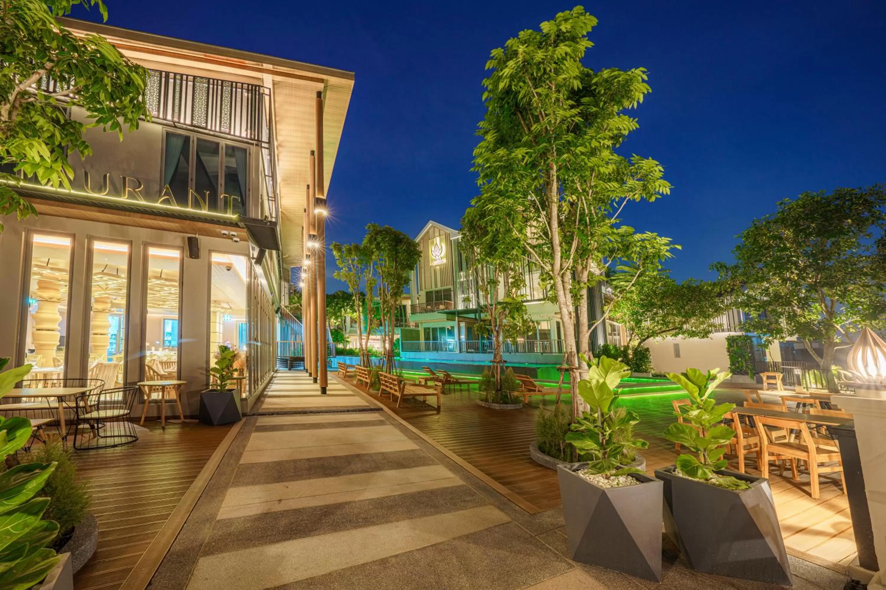 Property building in W1Bangkoknoi Hotel