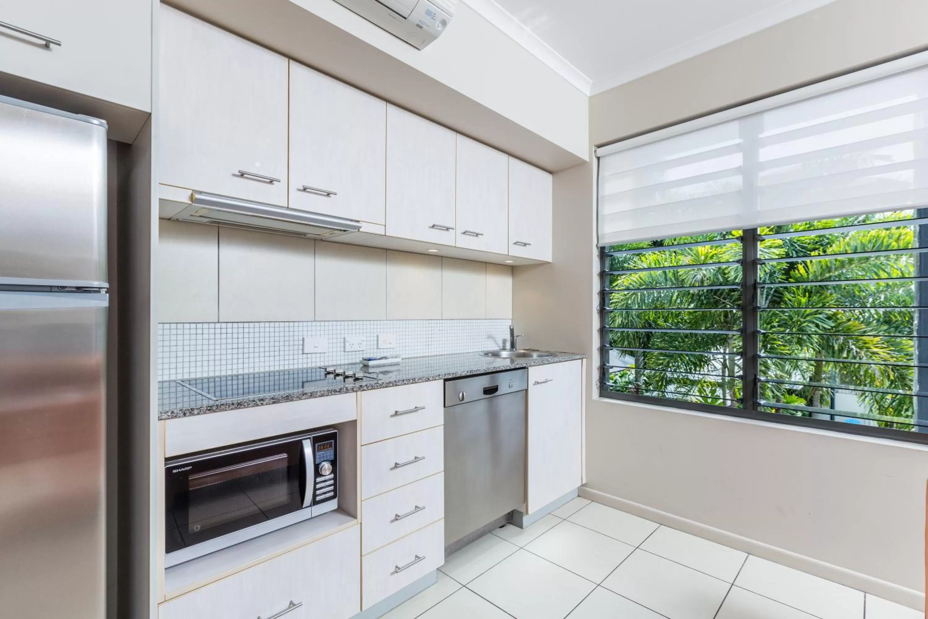 Kitchen or kitchenette in Sea Point on Trinity Beach