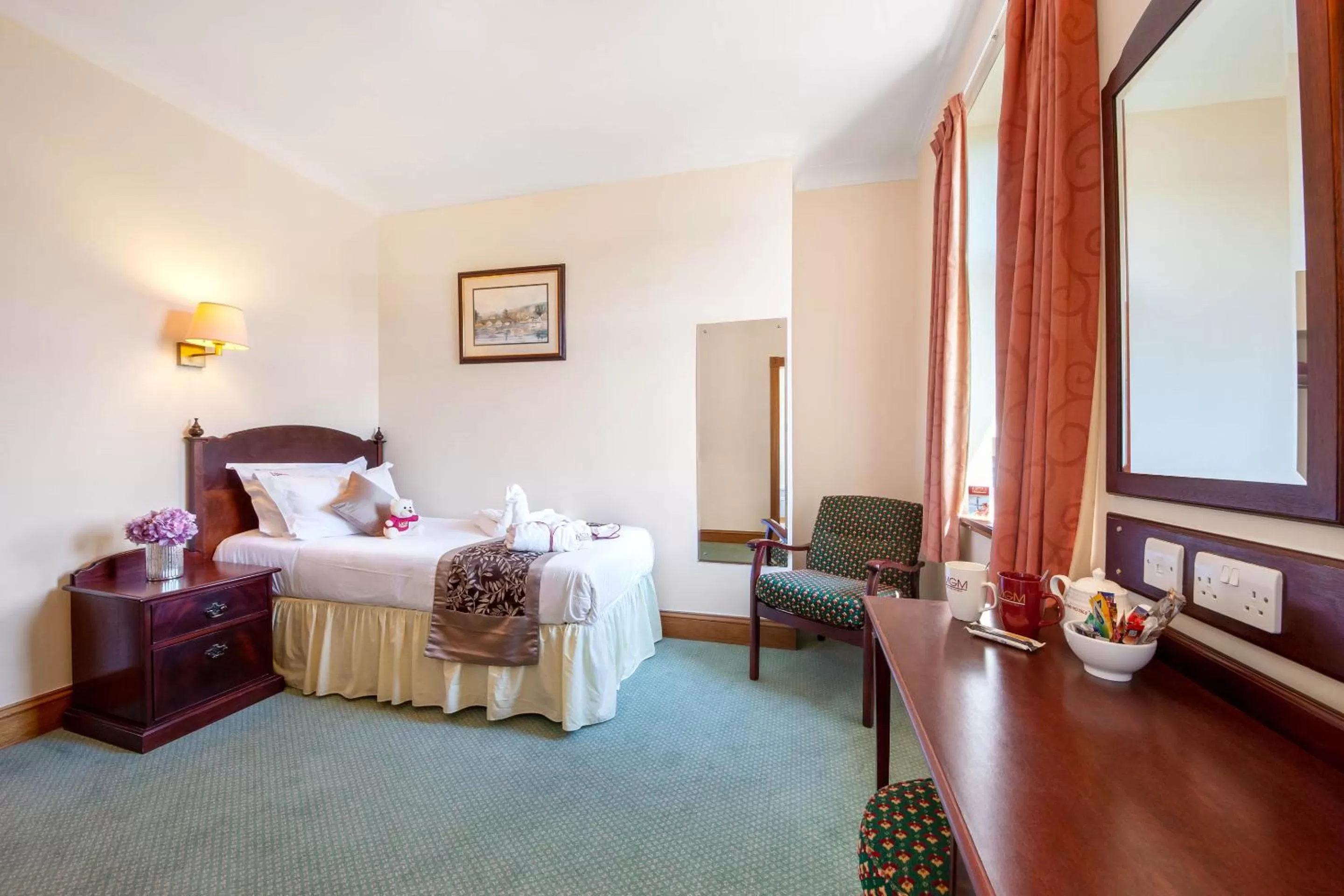 Bedroom, Bed in Muthu Alexandra Hotel