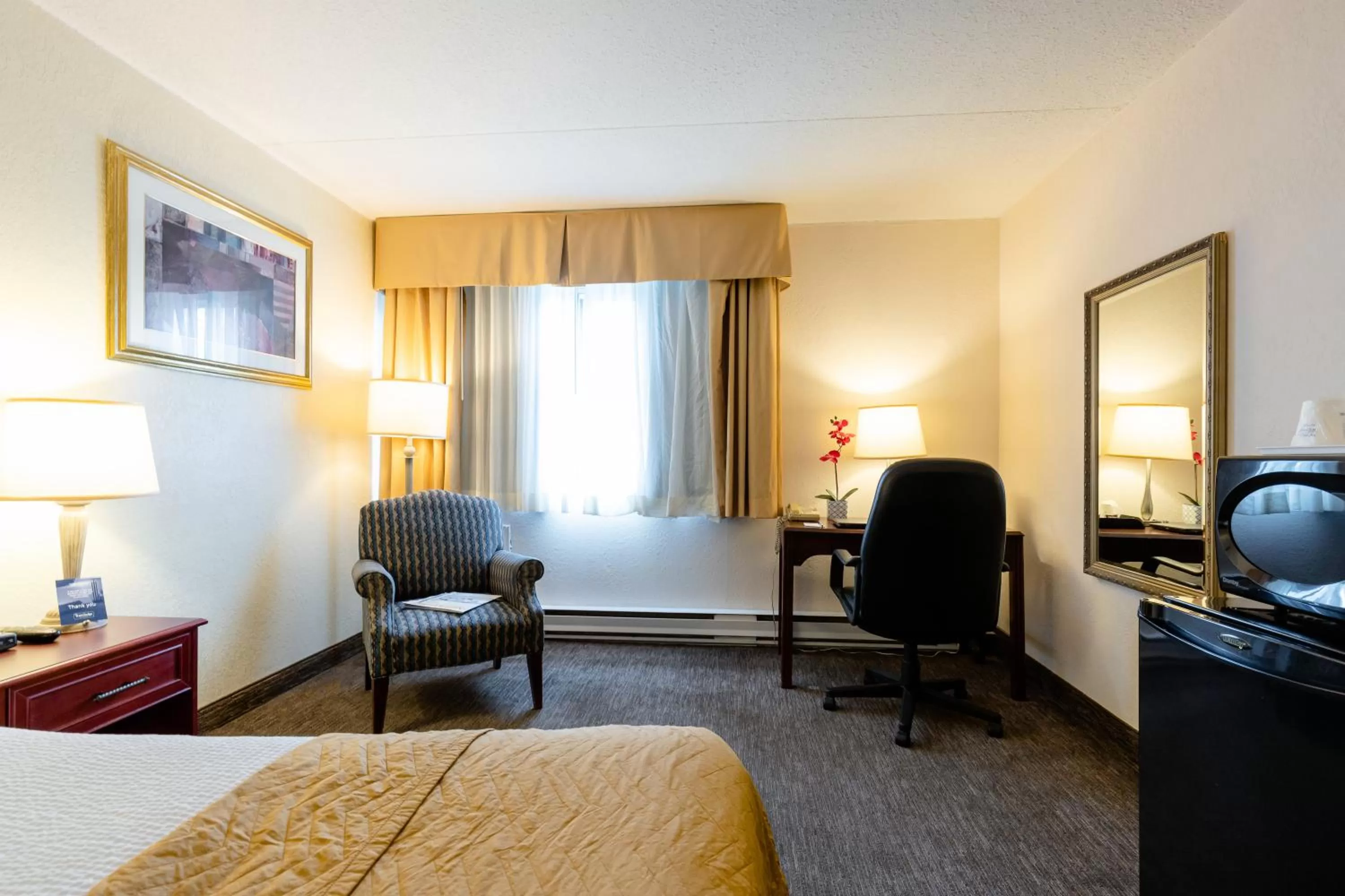 Guests, Bed in Travelodge by Wyndham Ottawa East